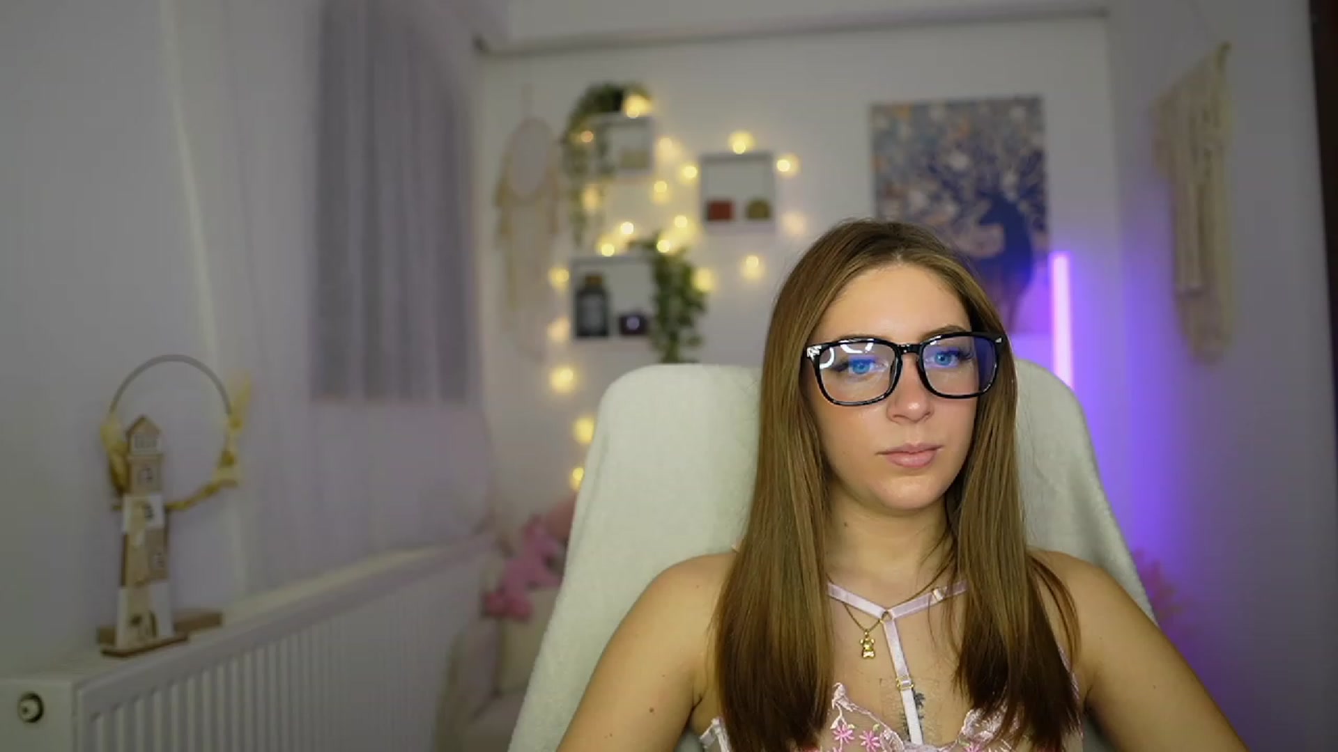 Gallery image thumbnail from Tina_Nappi18's myfreecams stream on, 11/16/2023, 18:16 image 11 of 20