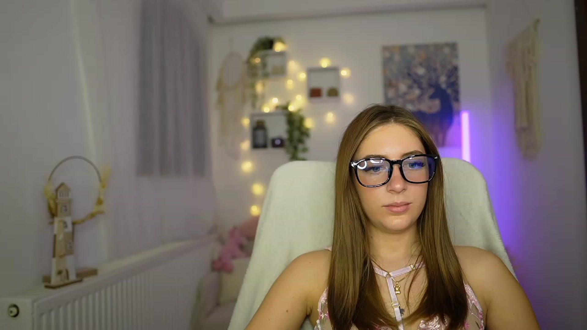 Gallery image thumbnail from Tina_Nappi18's myfreecams stream on, 11/16/2023, 18:46 image 4 of 20