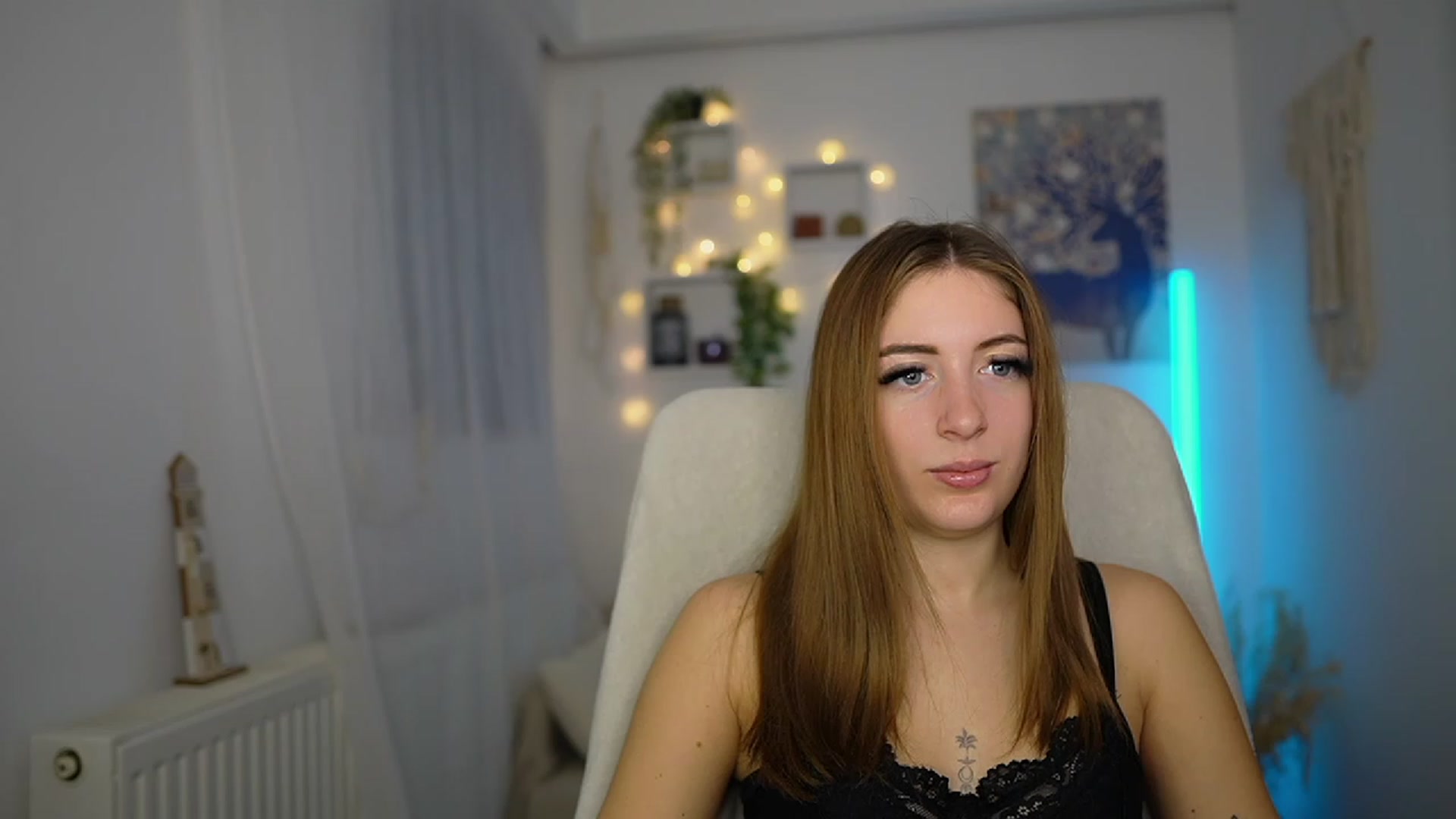 Gallery image thumbnail from Tina_Nappi18's myfreecams stream on, 11/26/2023, 14:58 image 8 of 20