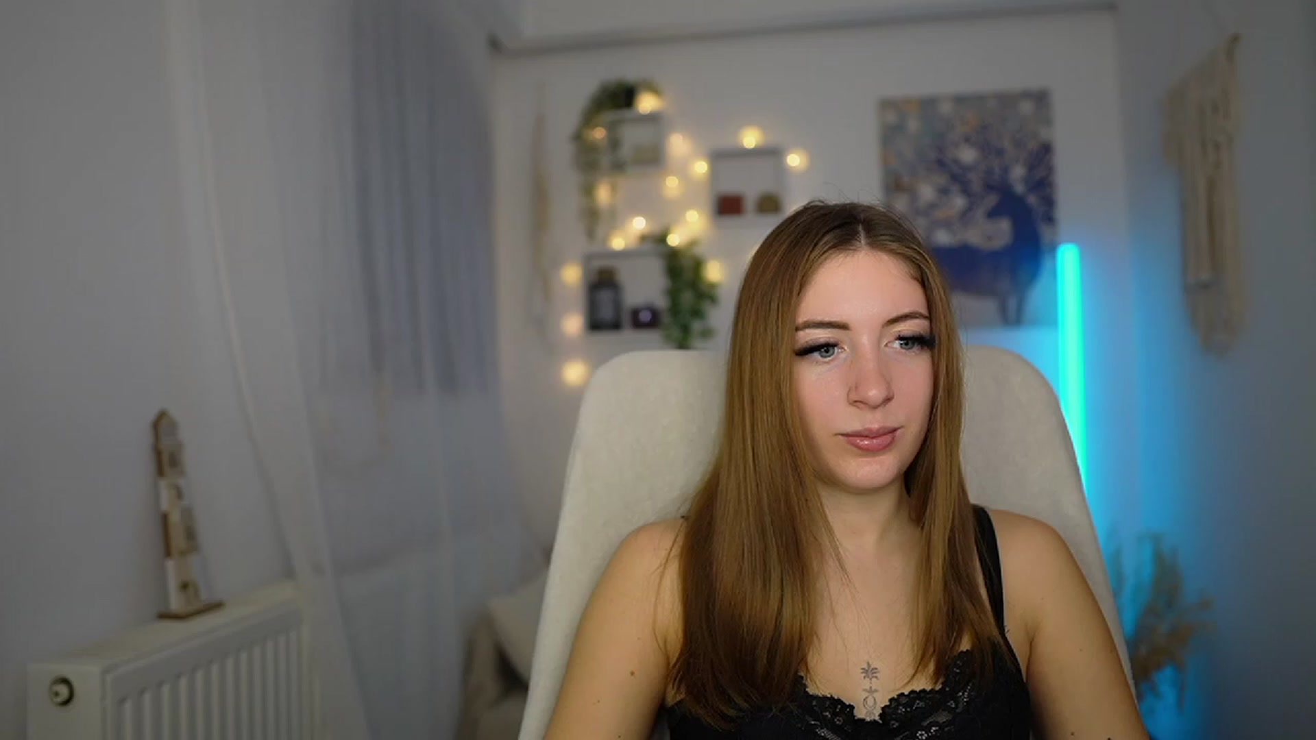 Gallery image thumbnail from Tina_Nappi18's myfreecams stream on, 11/26/2023, 14:58 image 13 of 20