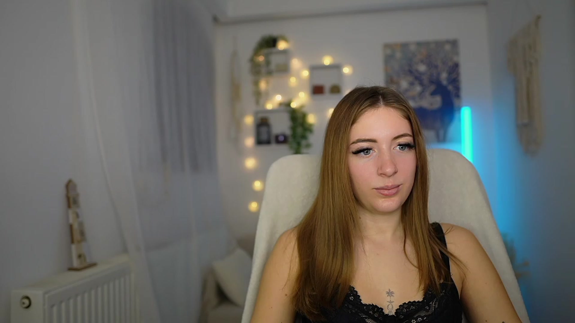 Gallery image thumbnail from Tina_Nappi18's myfreecams stream on, 11/26/2023, 15:53 image 9 of 20
