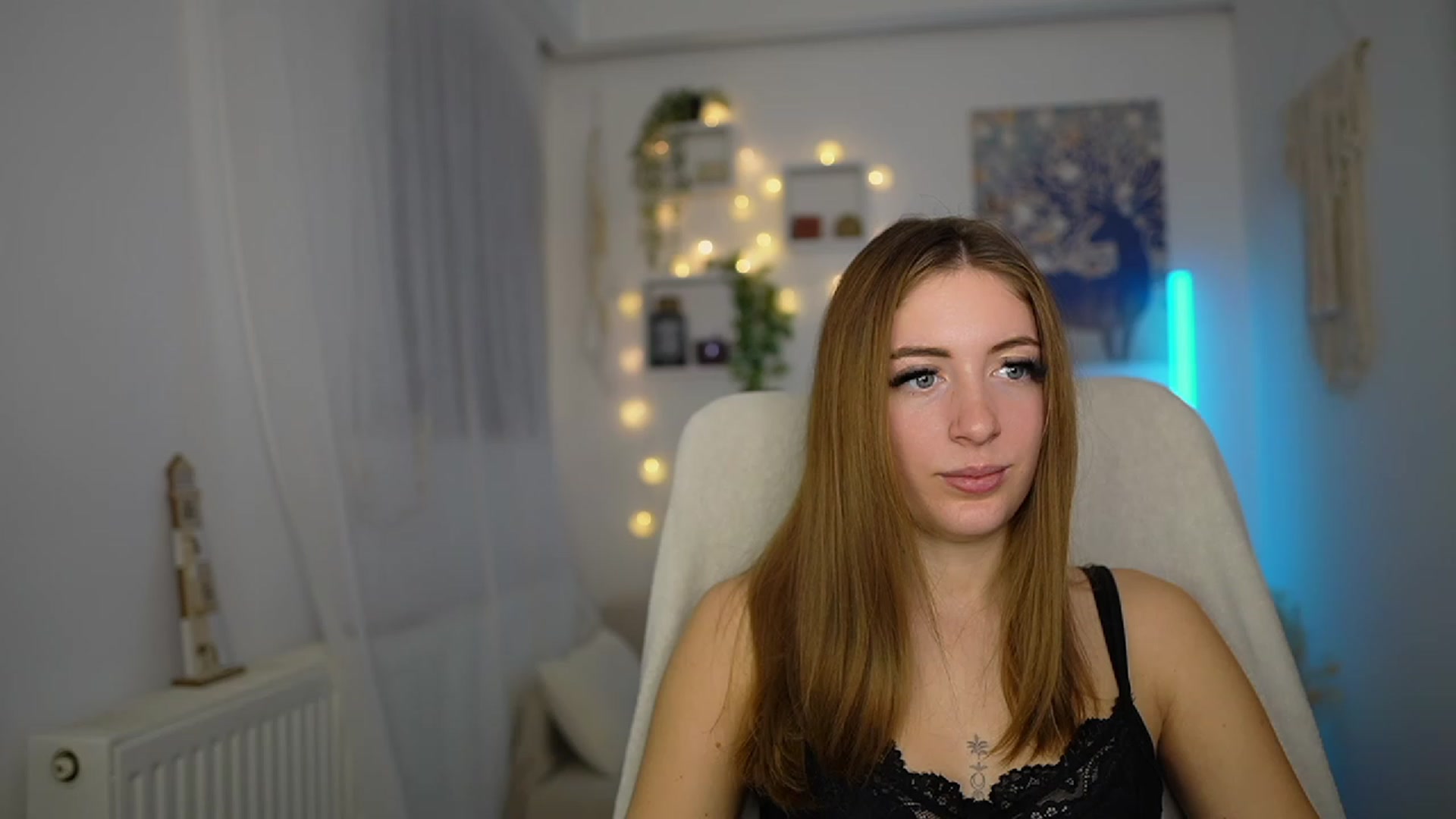 Gallery image thumbnail from Tina_Nappi18's myfreecams stream on, 11/26/2023, 15:53 image 7 of 20