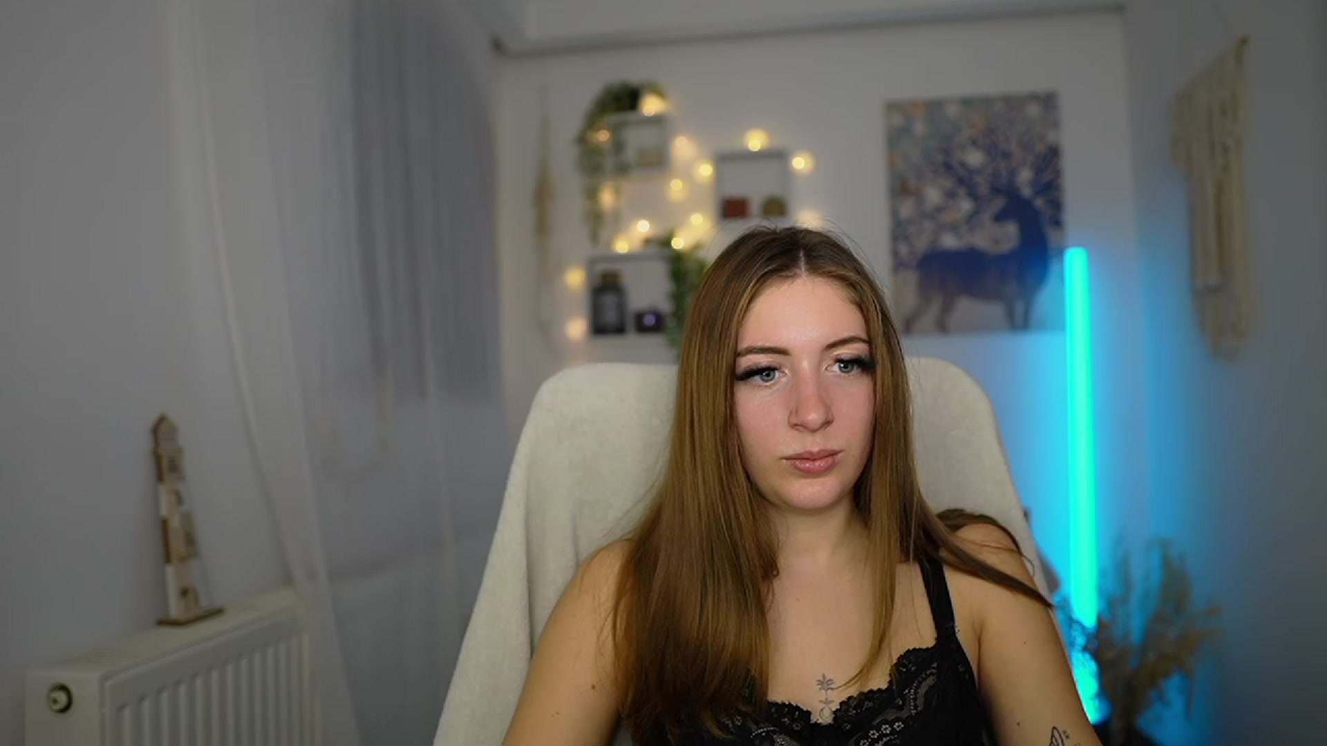 Gallery image thumbnail from Tina_Nappi18's myfreecams stream on, 11/26/2023, 18:41 image 17 of 20