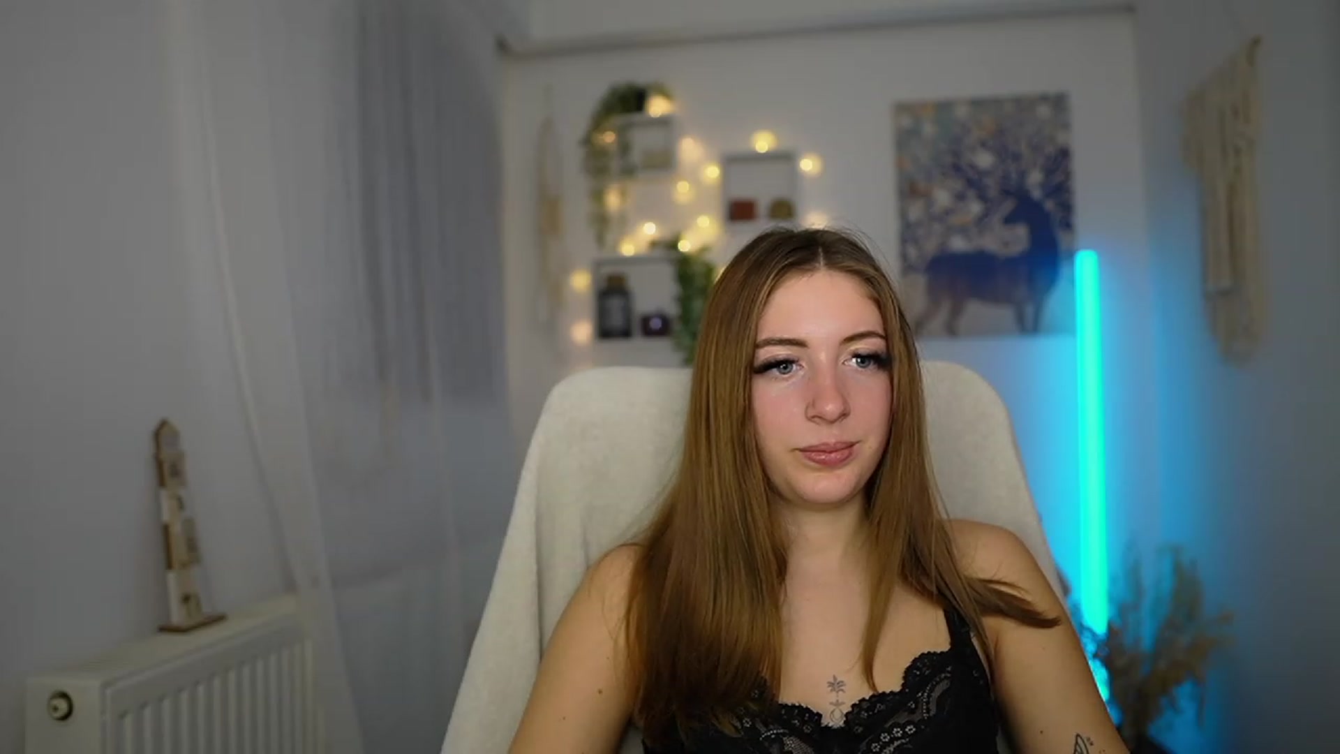Gallery image thumbnail from Tina_Nappi18's myfreecams stream on, 11/26/2023, 18:41 image 20 of 20