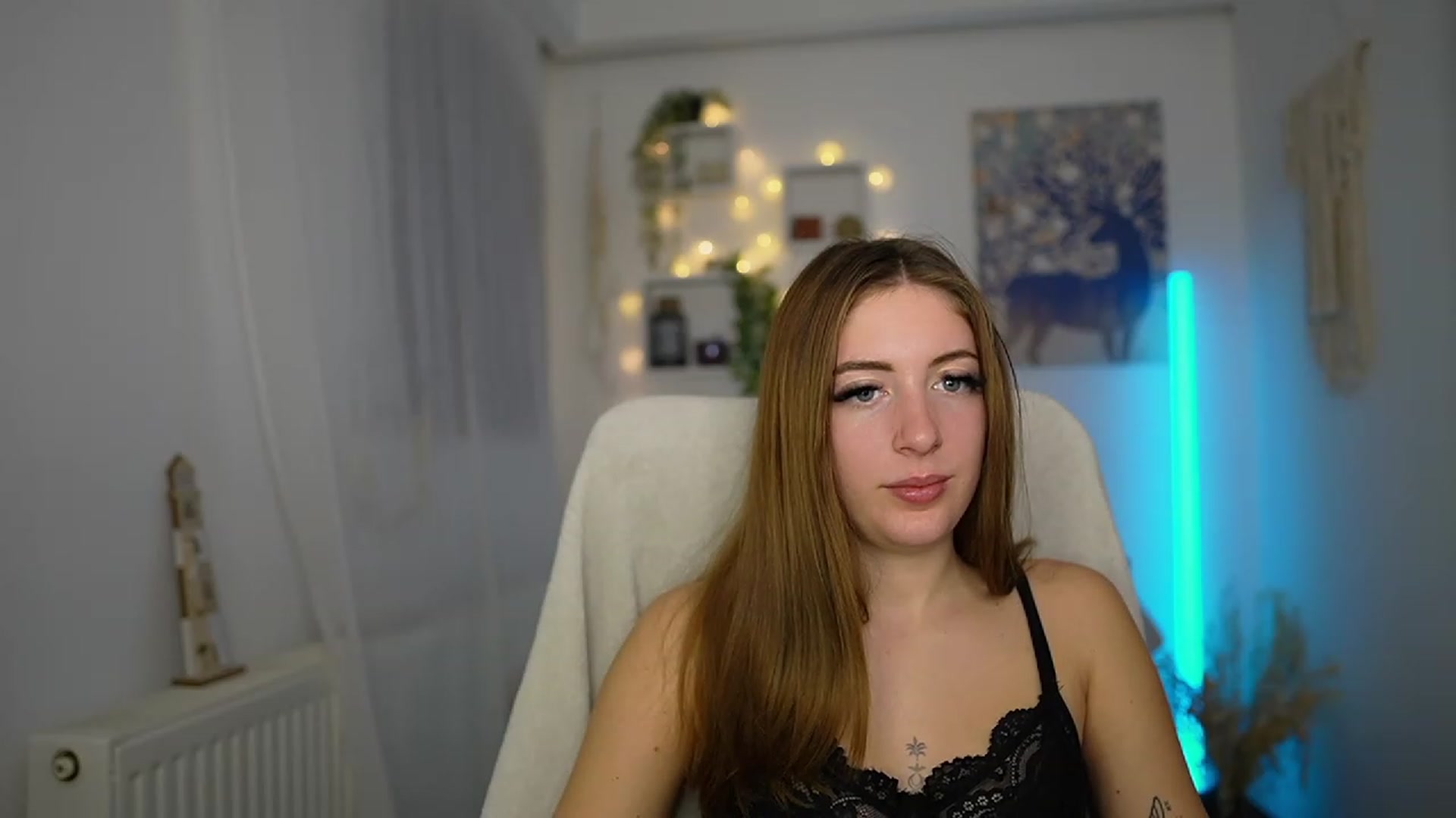 Gallery image thumbnail from Tina_Nappi18's myfreecams stream on, 11/26/2023, 18:41 image 10 of 20