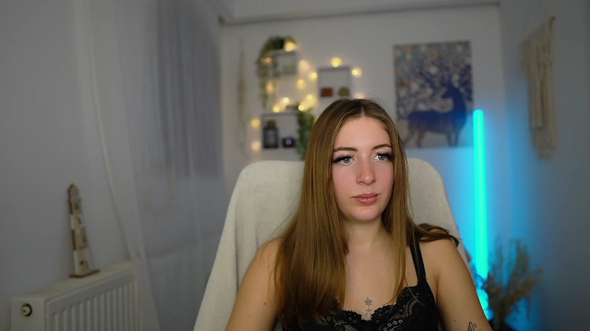 Gallery image thumbnail from Tina_Nappi18's myfreecams stream on, 11/26/2023, 18:41 image 15 of 20