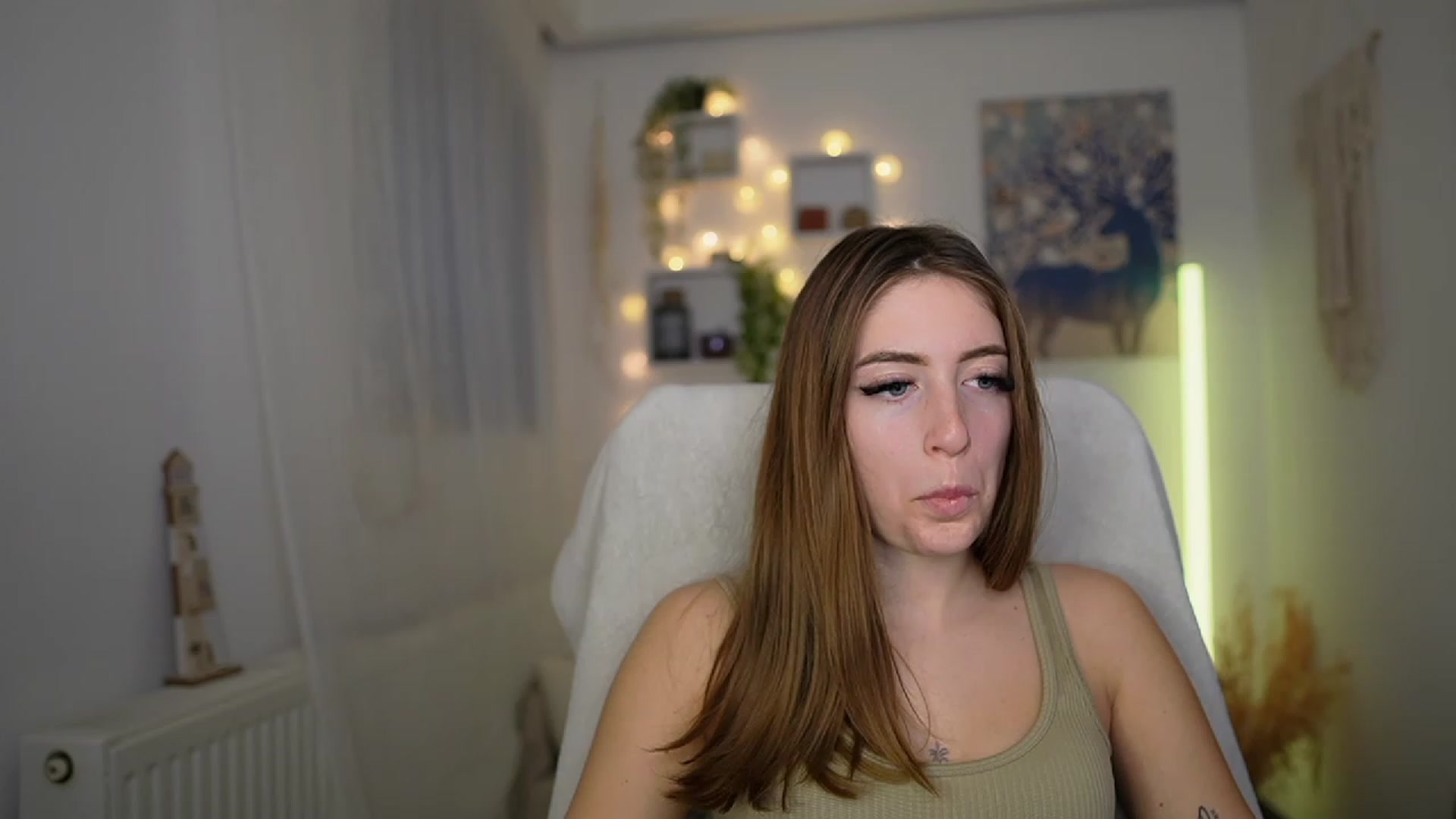 Gallery image thumbnail from Tina_Nappi18's myfreecams stream on, 11/29/2023, 15:03 image 7 of 20