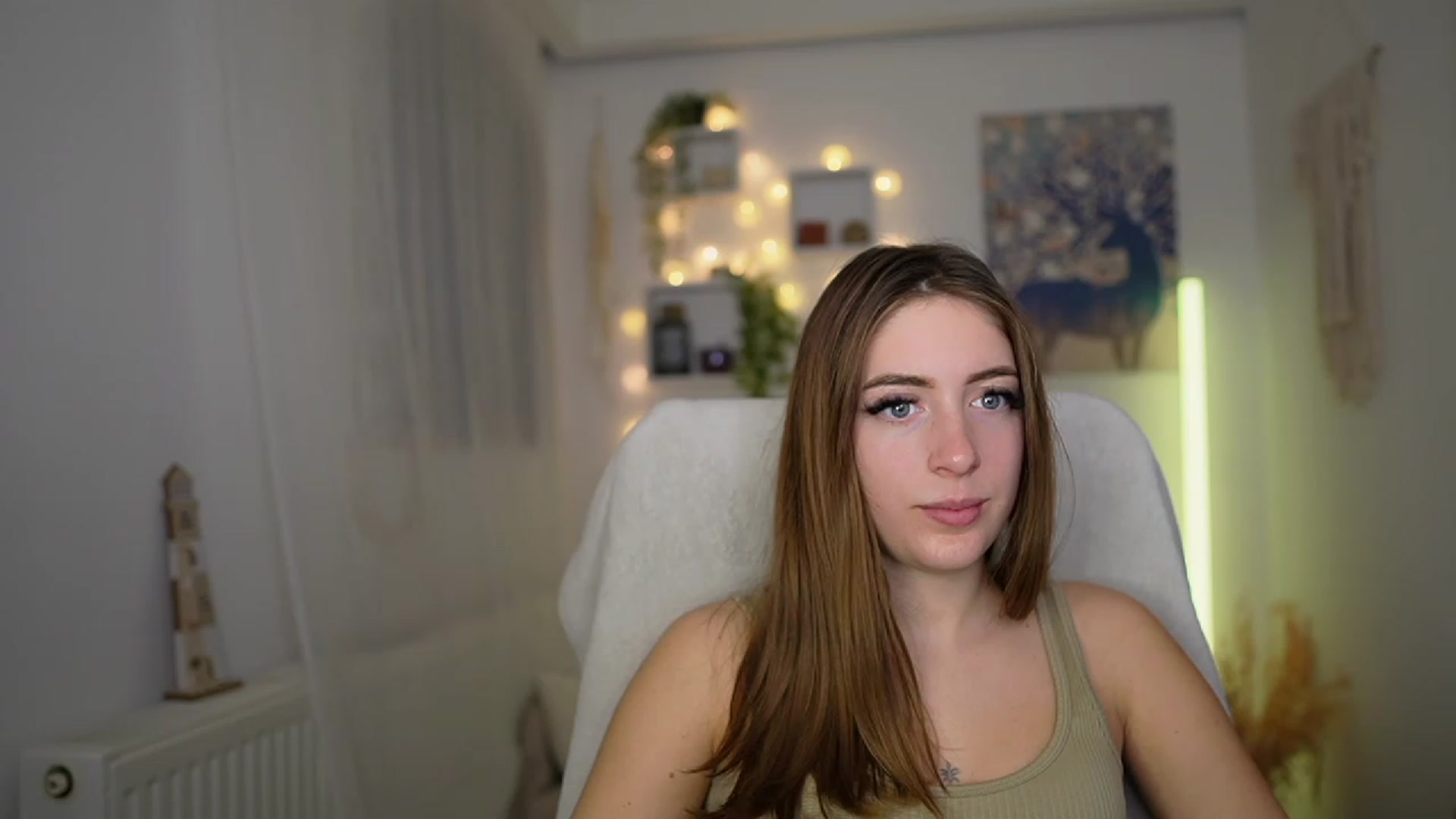 Gallery image thumbnail from Tina_Nappi18's myfreecams stream on, 11/29/2023, 15:03 image 18 of 20