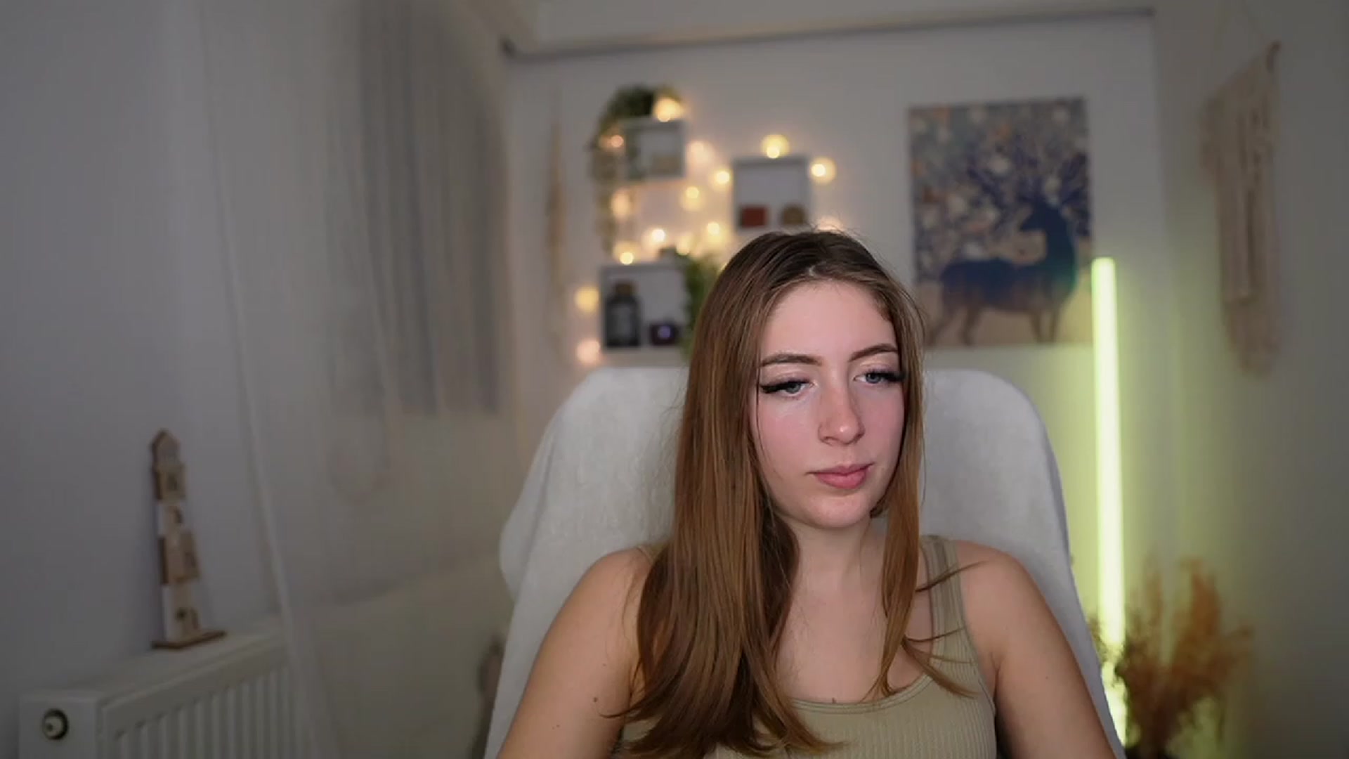 Gallery image thumbnail from Tina_Nappi18's myfreecams stream on, 11/29/2023, 16:00 image 3 of 20
