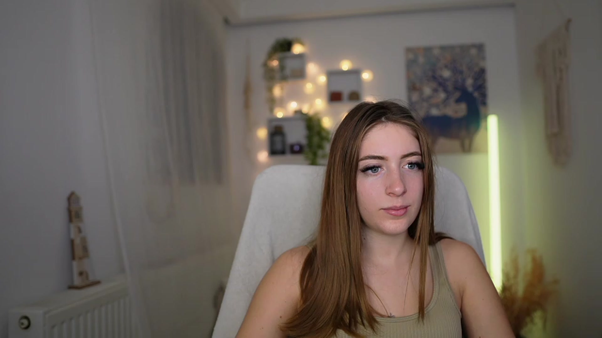 Gallery image thumbnail from Tina_Nappi18's myfreecams stream on, 11/29/2023, 18:34 image 2 of 20