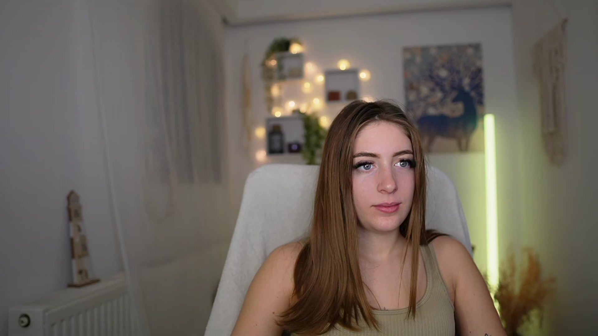 Gallery image thumbnail from Tina_Nappi18's myfreecams stream on, 11/29/2023, 18:34 image 3 of 20