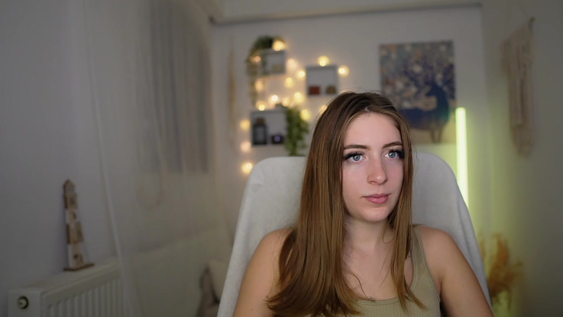 Gallery image thumbnail from Tina_Nappi18's myfreecams stream on, 11/29/2023, 18:34 image 7 of 20