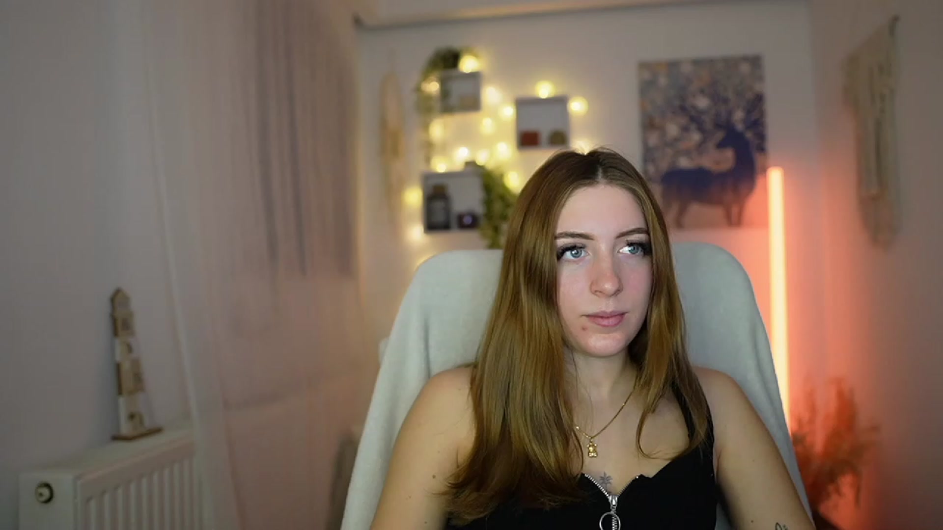 Gallery image thumbnail from Tina_Nappi18's myfreecams stream on, 12/01/2023, 15:14 image 5 of 20