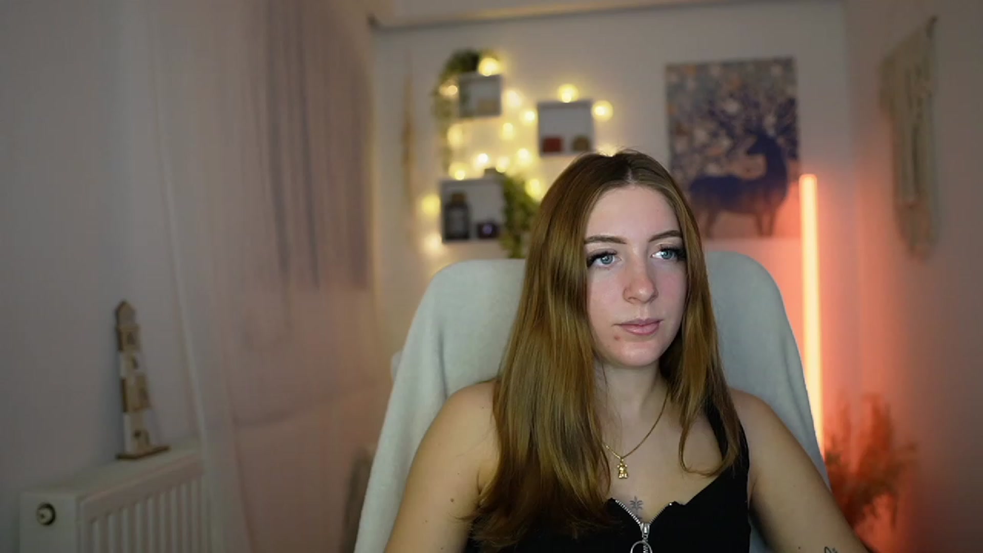 Gallery image thumbnail from Tina_Nappi18's myfreecams stream on, 12/01/2023, 15:14 image 3 of 20