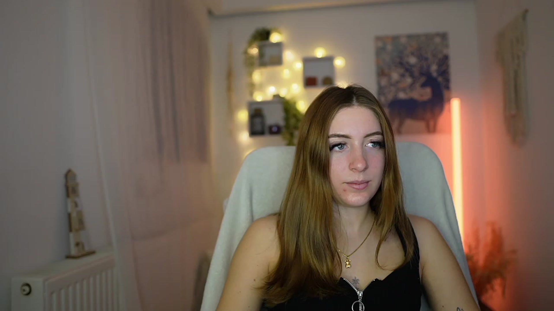 Gallery image thumbnail from Tina_Nappi18's myfreecams stream on, 12/01/2023, 15:14 image 6 of 20