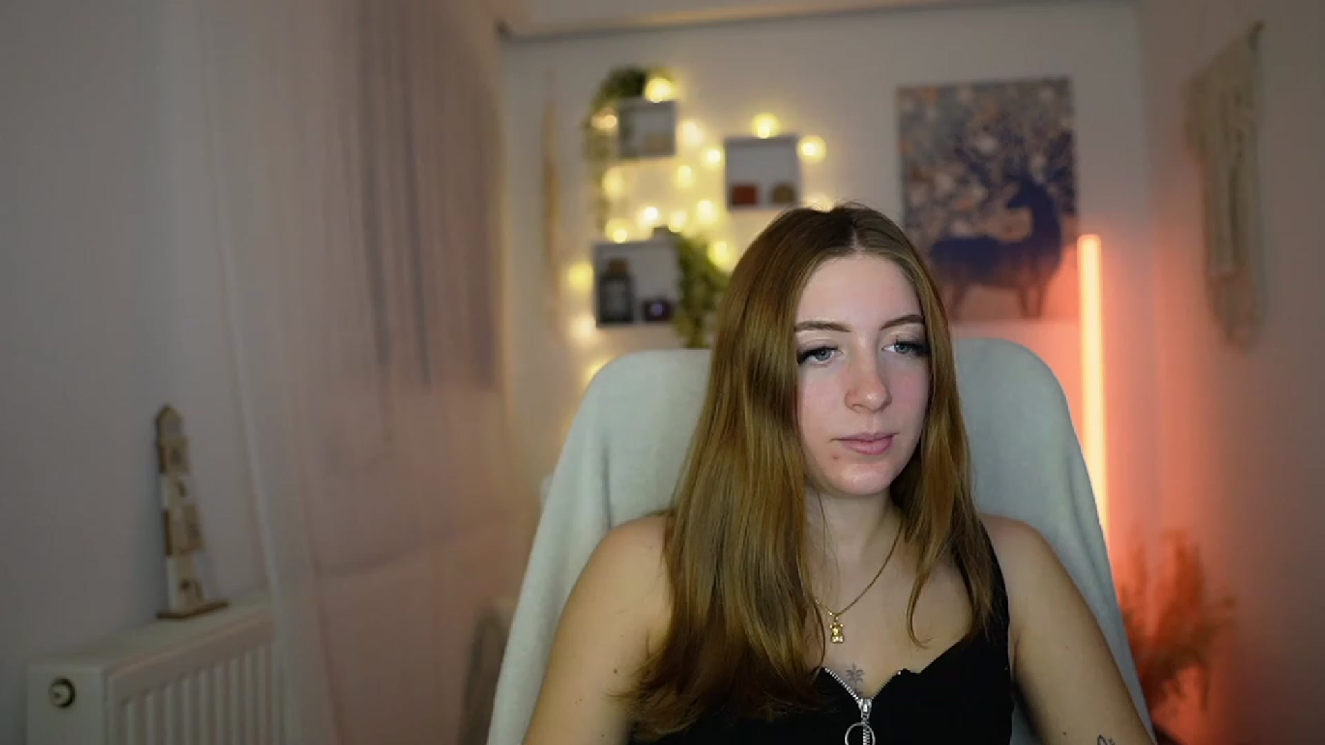 Gallery image thumbnail from Tina_Nappi18's myfreecams stream on, 12/01/2023, 15:14 image 7 of 20