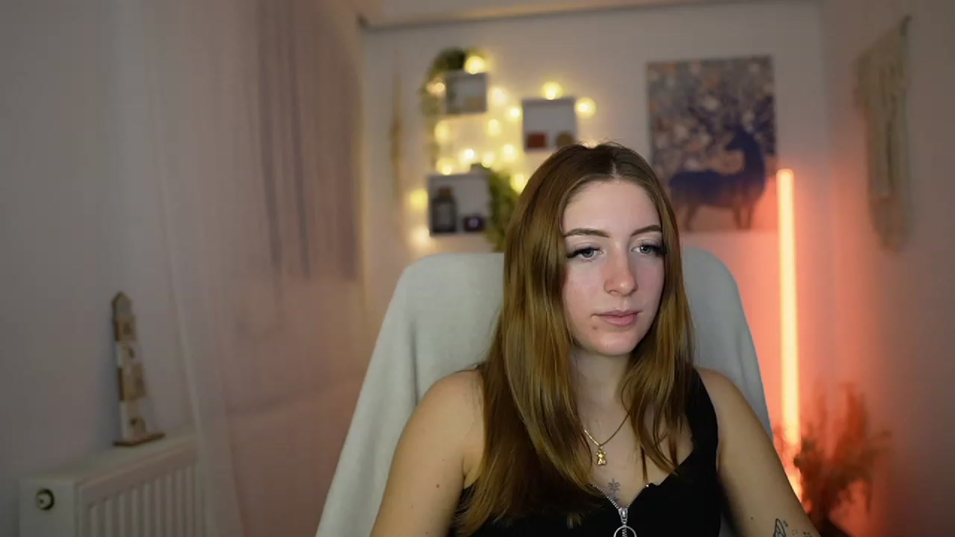 Gallery image thumbnail from Tina_Nappi18's myfreecams stream on, 12/01/2023, 15:14 image 13 of 20