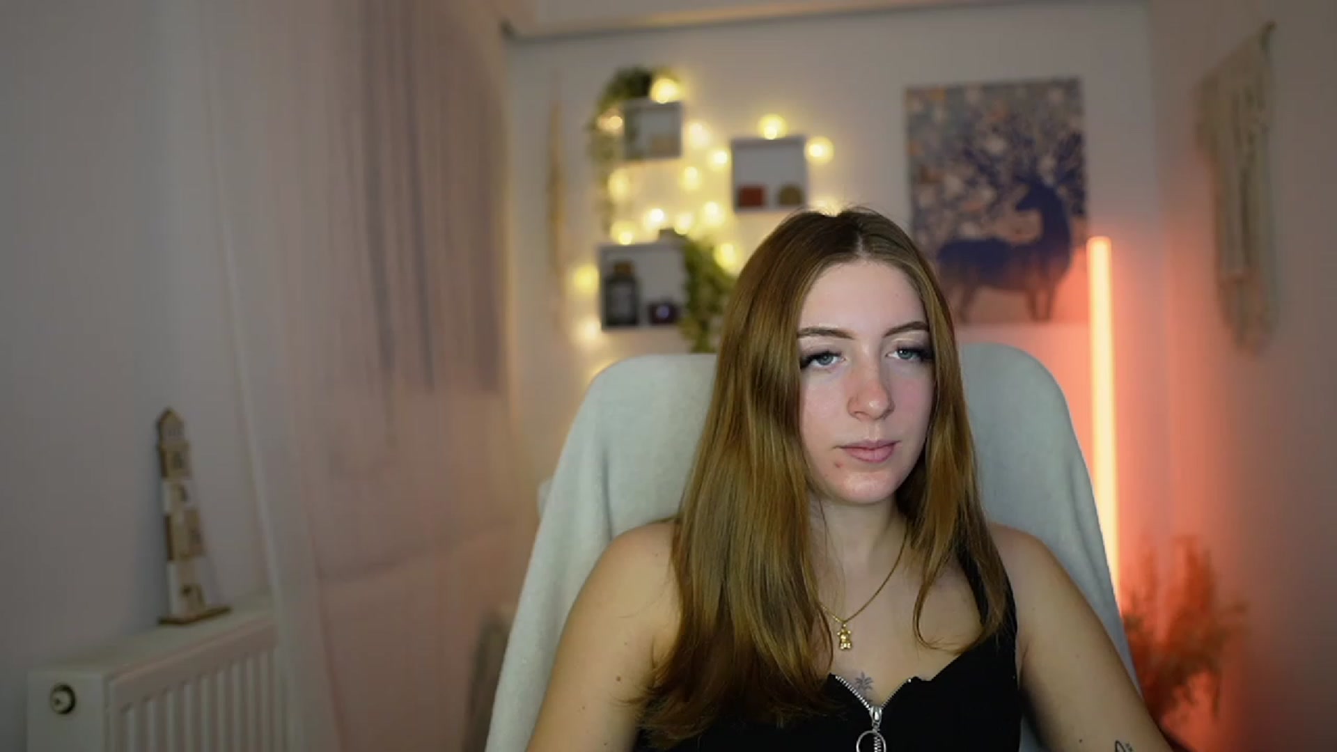 Gallery image thumbnail from Tina_Nappi18's myfreecams stream on, 12/01/2023, 15:14 image 4 of 20