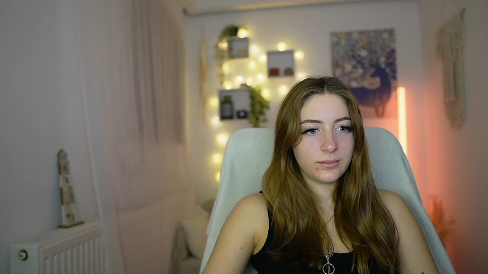 Gallery image thumbnail from Tina_Nappi18's myfreecams stream on, 12/01/2023, 17:53 image 8 of 20