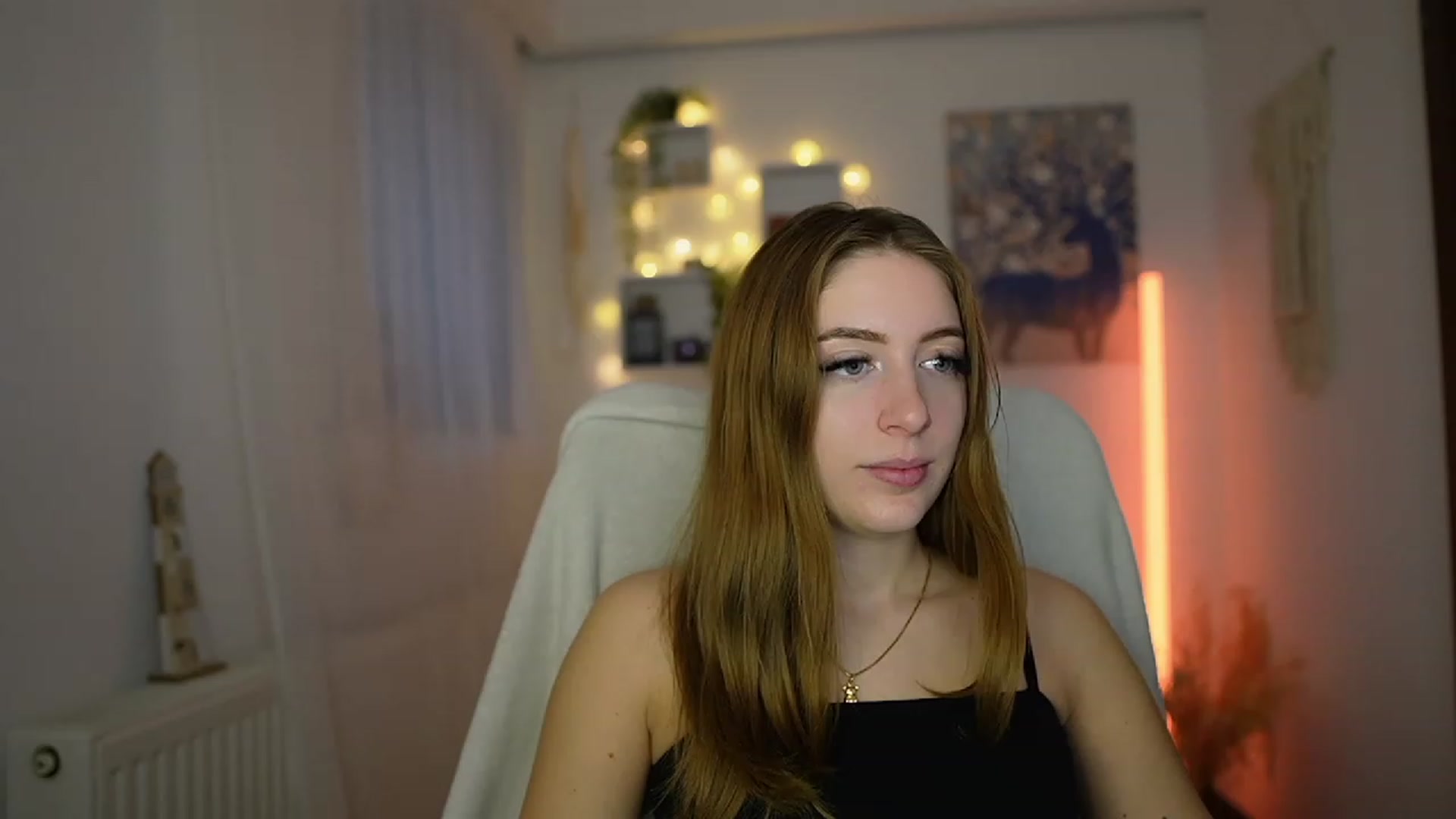 Gallery image thumbnail from Tina_Nappi18's myfreecams stream on, 12/03/2023, 16:16 image 2 of 20