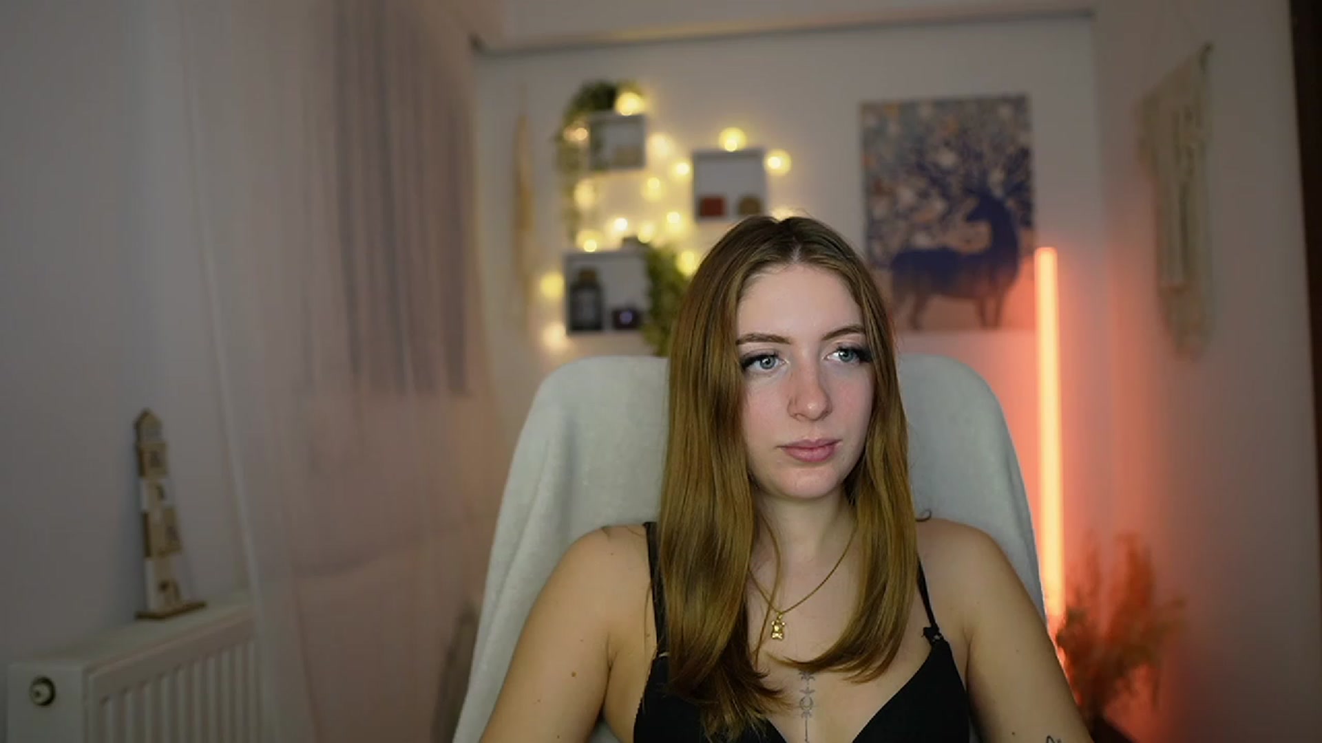 Gallery image thumbnail from Tina_Nappi18's myfreecams stream on, 12/03/2023, 16:16 image 20 of 20