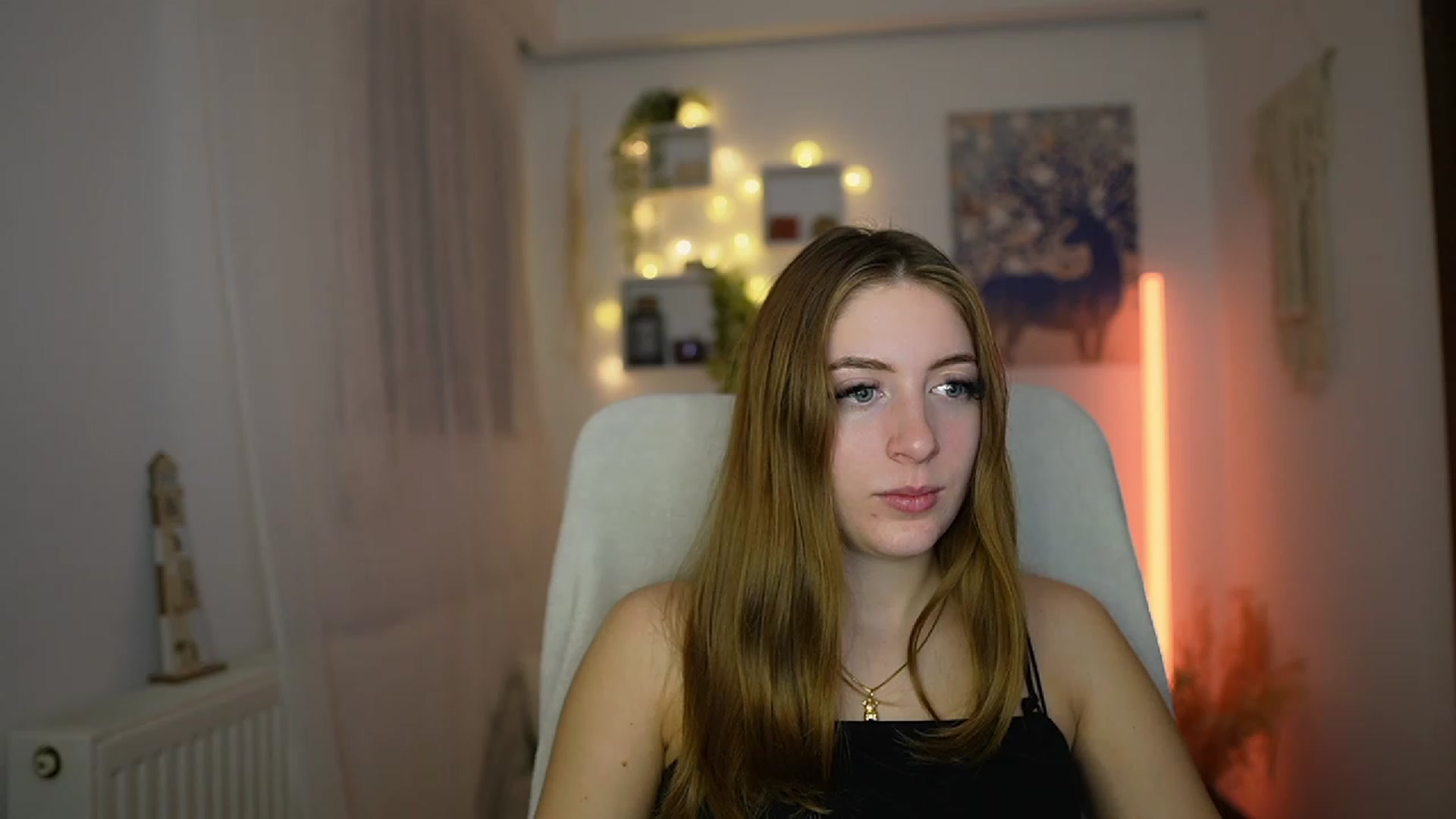 Gallery image thumbnail from Tina_Nappi18's myfreecams stream on, 12/03/2023, 17:57 image 7 of 20