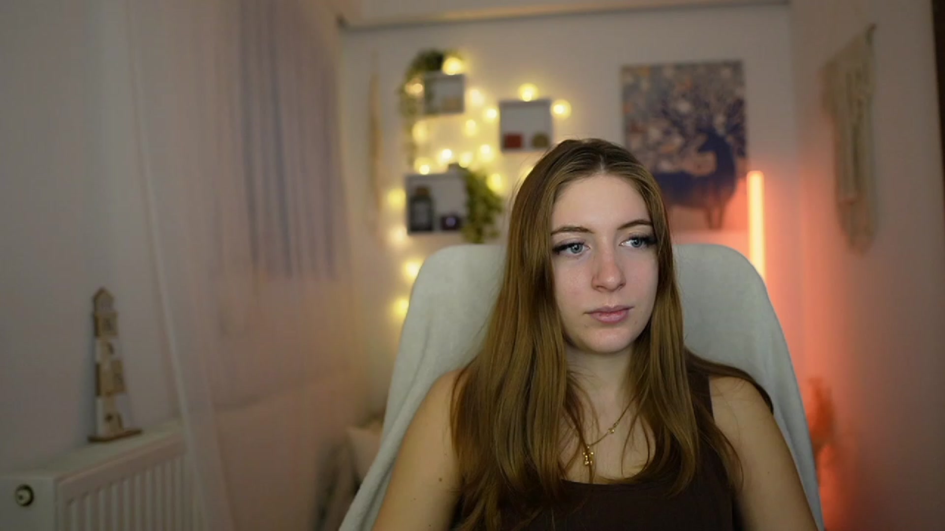 Gallery image thumbnail from Tina_Nappi18's myfreecams stream on, 12/04/2023, 15:13 image 3 of 20