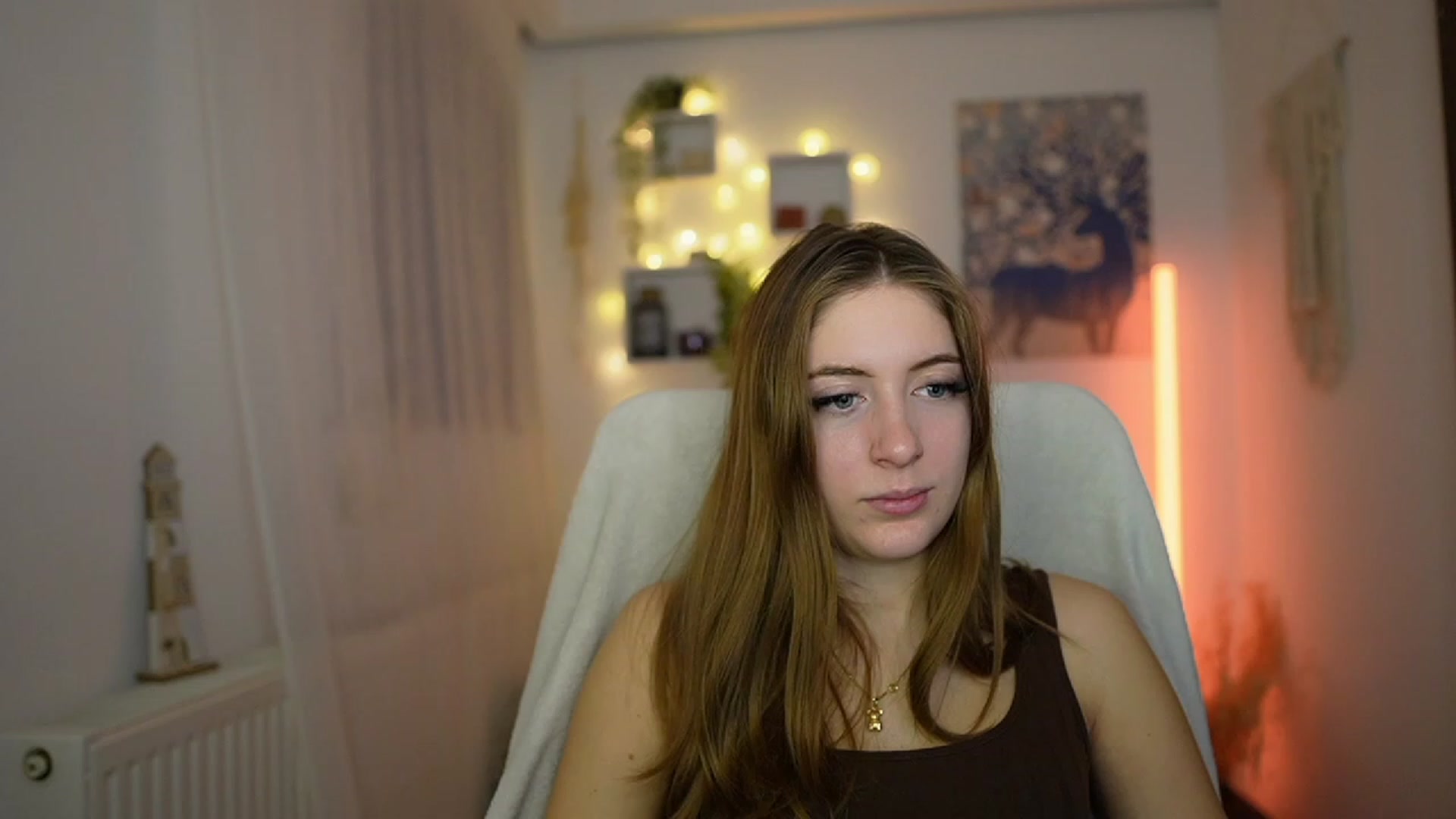 Gallery image thumbnail from Tina_Nappi18's myfreecams stream on, 12/04/2023, 15:13 image 16 of 20