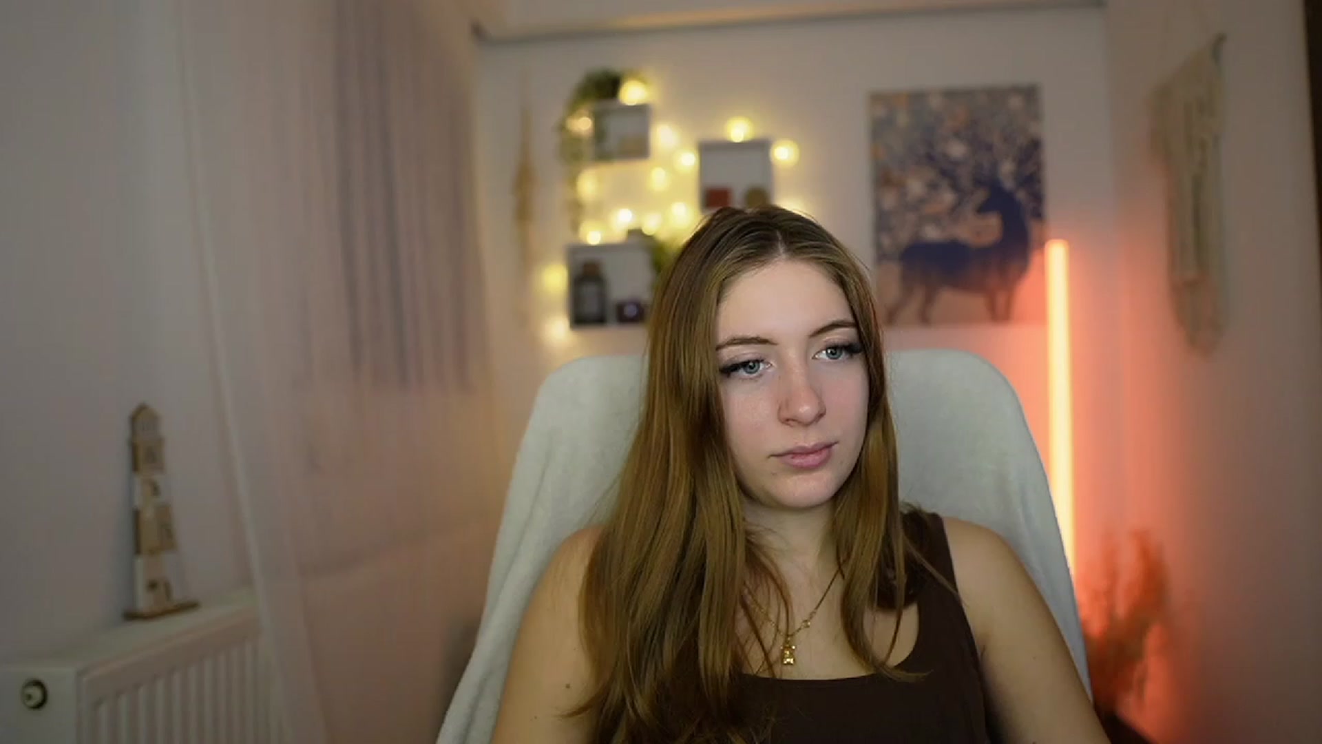 Gallery image thumbnail from Tina_Nappi18's myfreecams stream on, 12/04/2023, 15:13 image 11 of 20