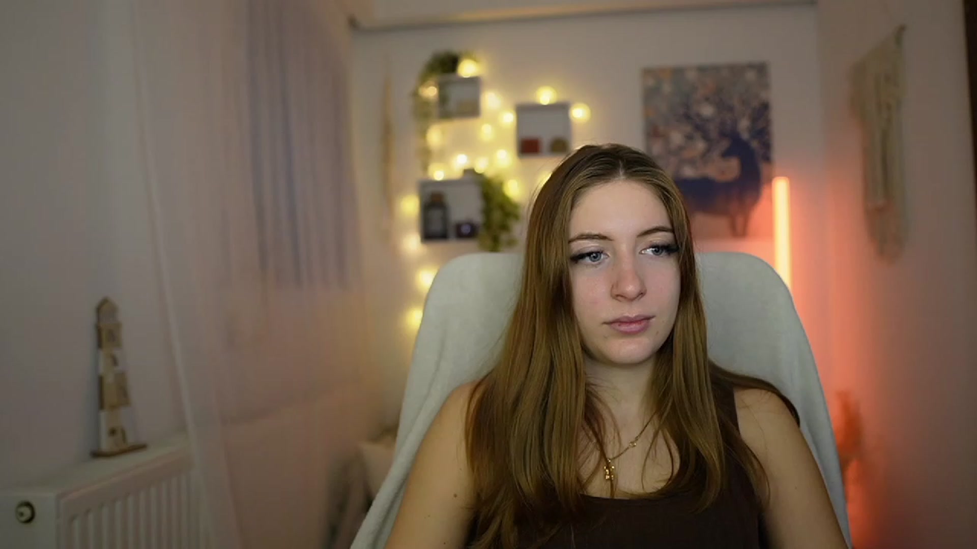 Gallery image thumbnail from Tina_Nappi18's myfreecams stream on, 12/04/2023, 15:13 image 2 of 20