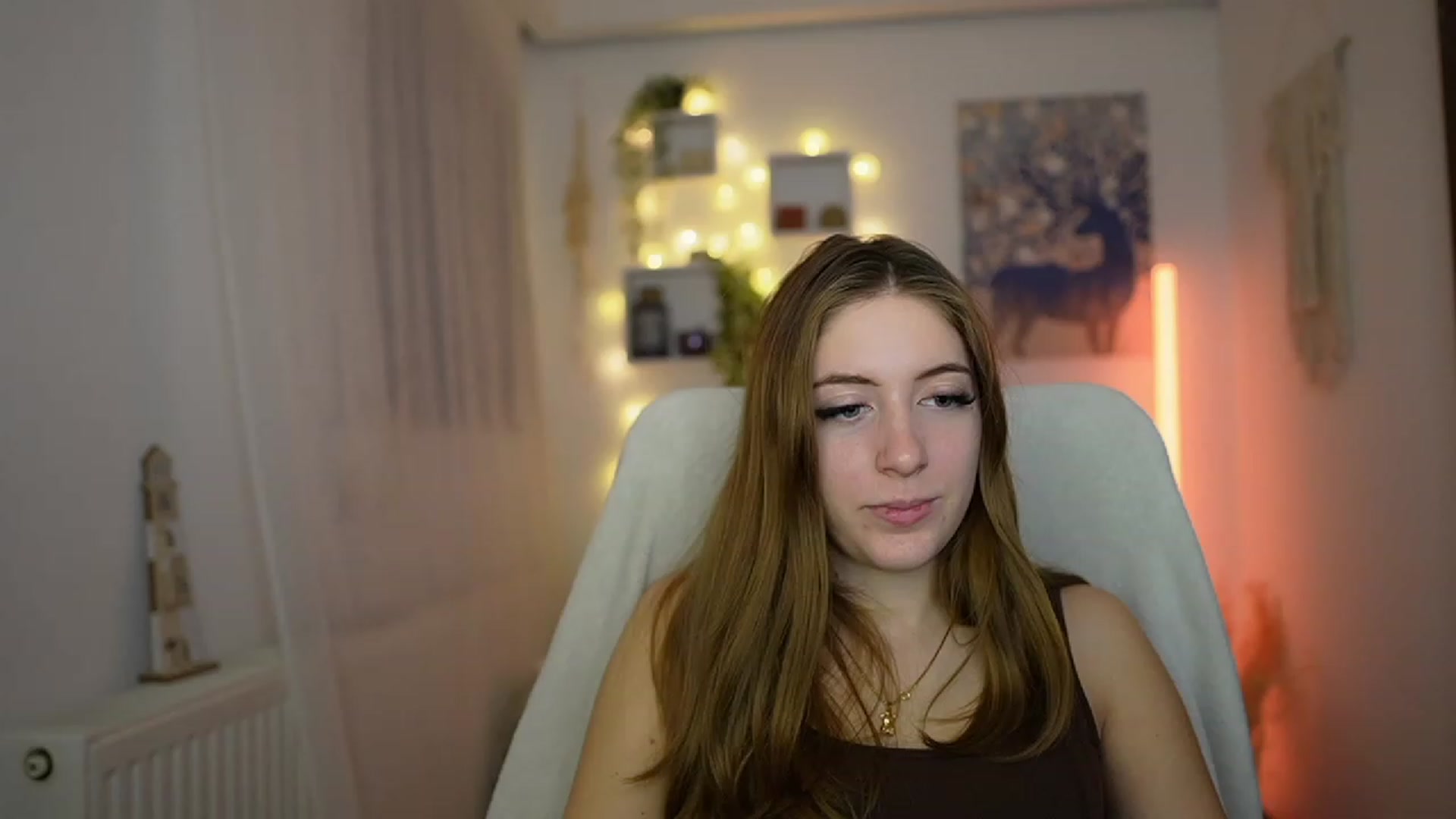 Gallery image thumbnail from Tina_Nappi18's myfreecams stream on, 12/04/2023, 15:13 image 18 of 20