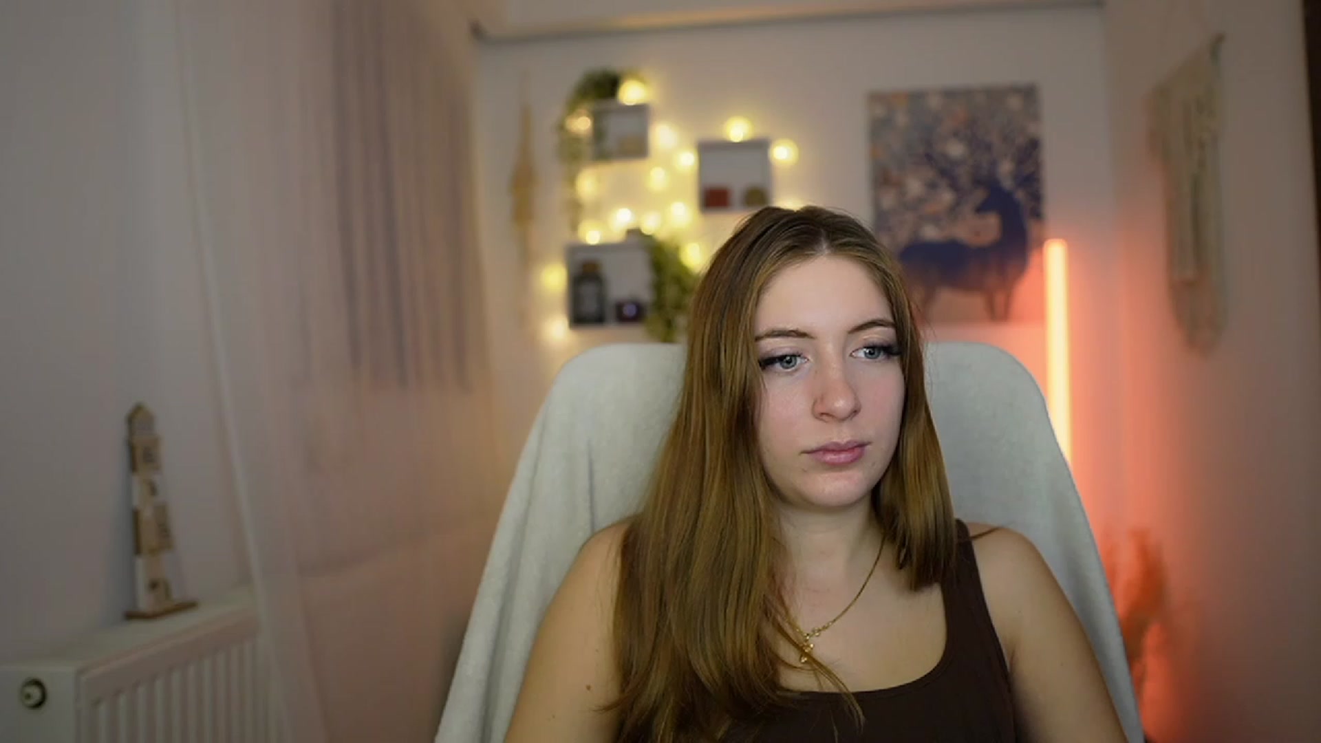 Gallery image thumbnail from Tina_Nappi18's myfreecams stream on, 12/04/2023, 16:01 image 17 of 20