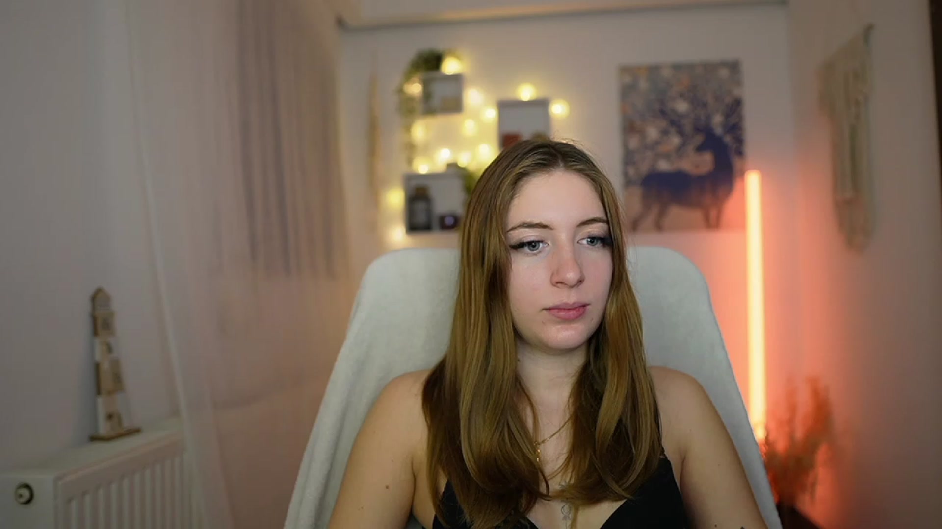 Gallery image thumbnail from Tina_Nappi18's myfreecams stream on, 12/04/2023, 18:47 image 3 of 20