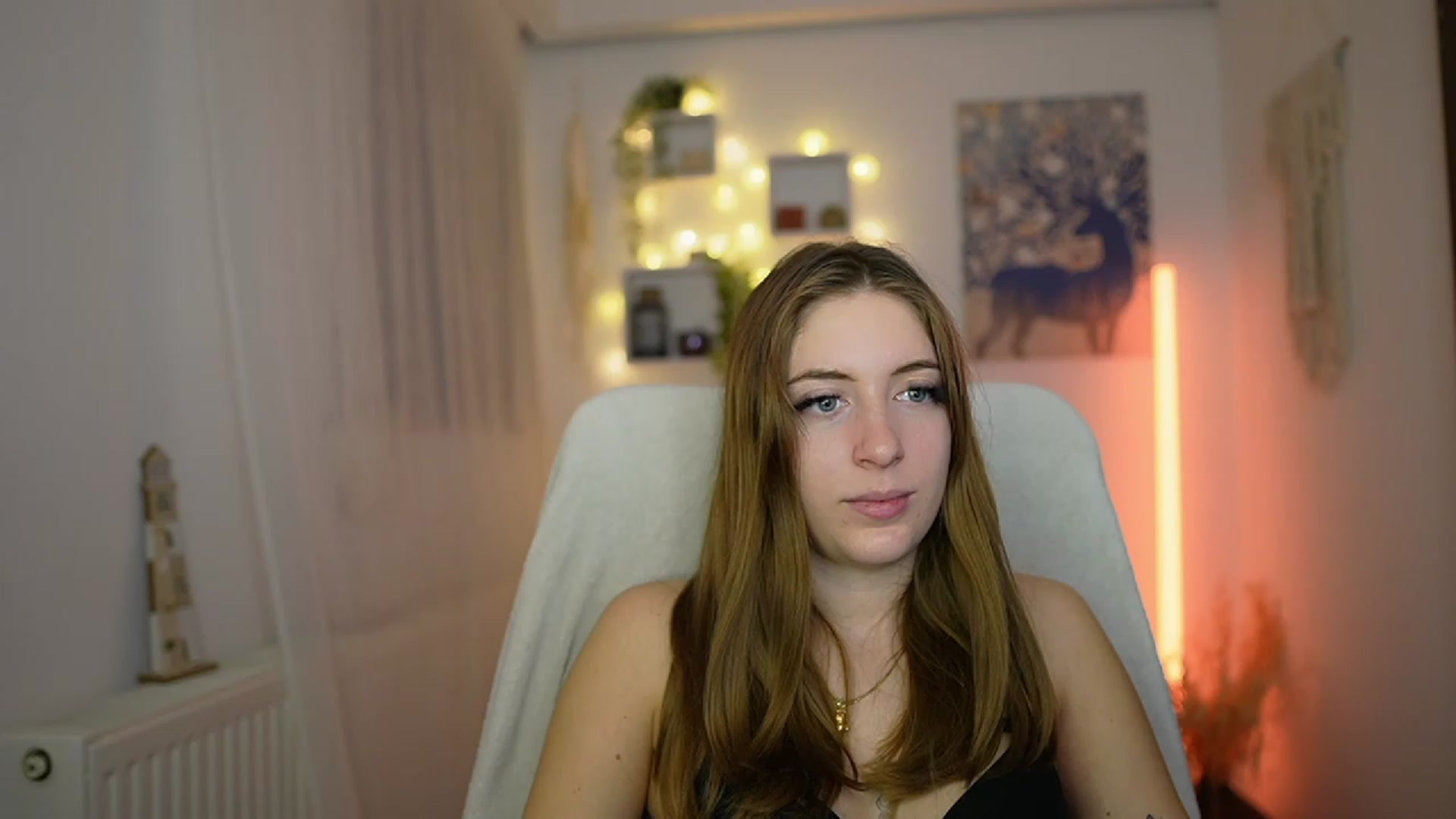 Gallery image thumbnail from Tina_Nappi18's myfreecams stream on, 12/04/2023, 18:47 image 10 of 20