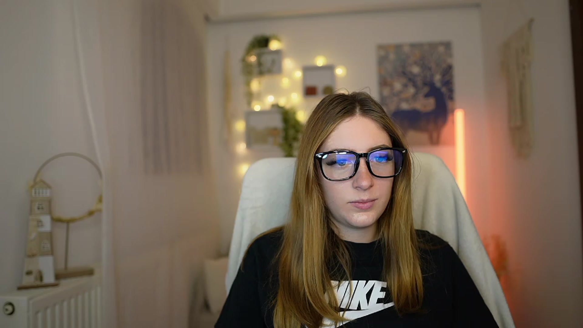 Gallery image thumbnail from Tina_Nappi18's myfreecams stream on, 12/20/2023, 16:14 image 10 of 20