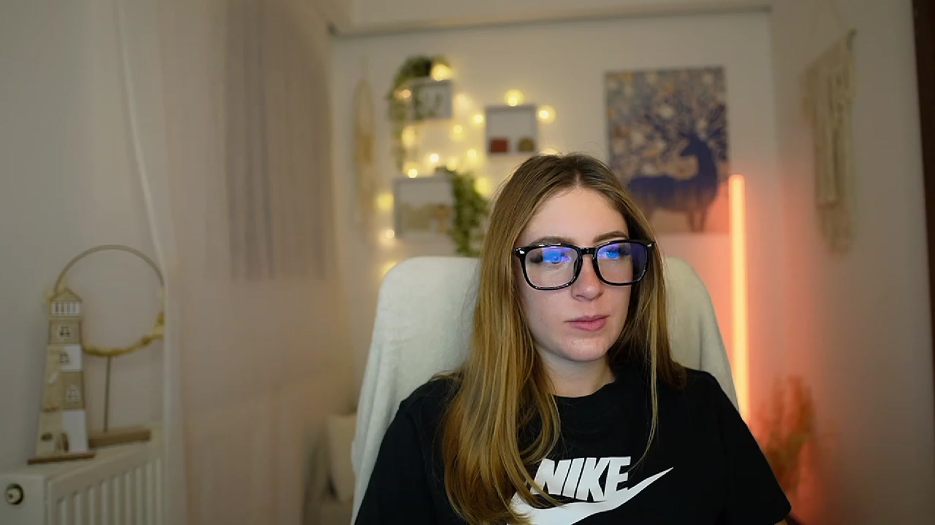 Gallery image thumbnail from Tina_Nappi18's myfreecams stream on, 12/20/2023, 18:41 image 15 of 20
