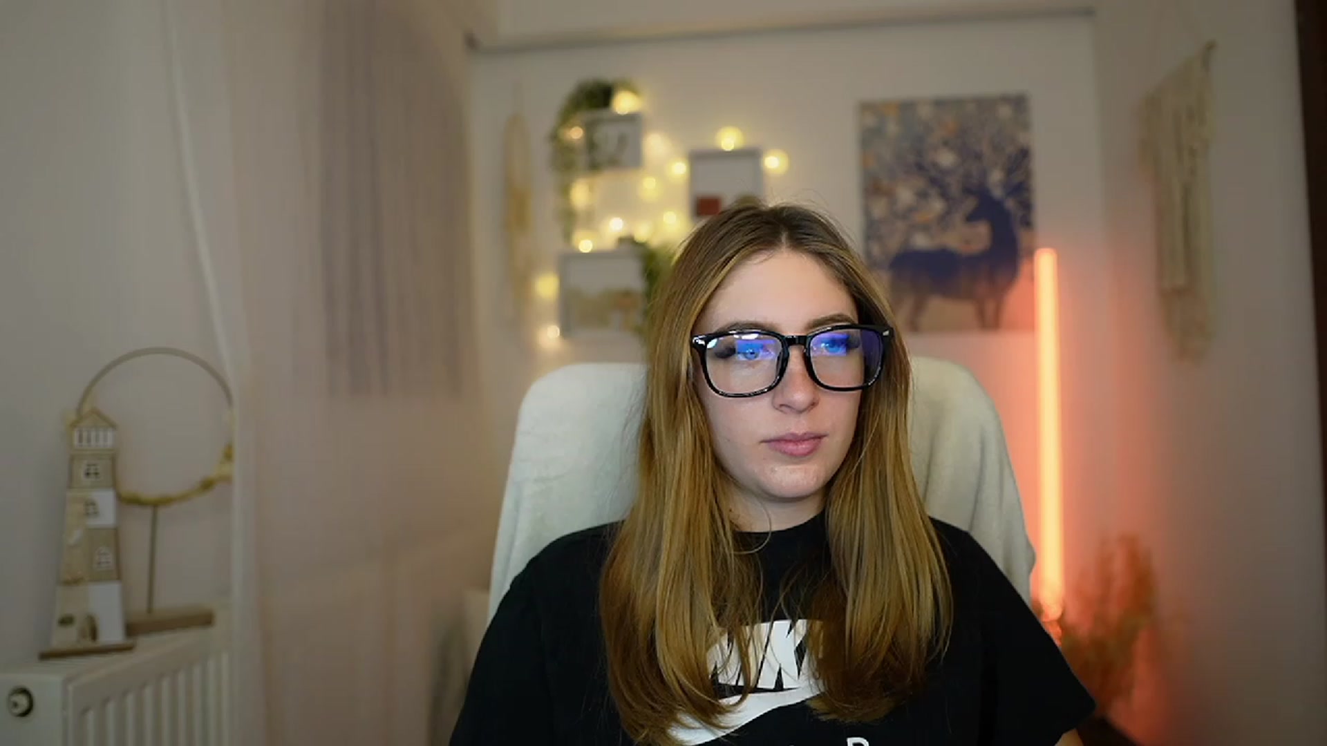 Gallery image thumbnail from Tina_Nappi18's myfreecams stream on, 12/20/2023, 18:41 image 2 of 20