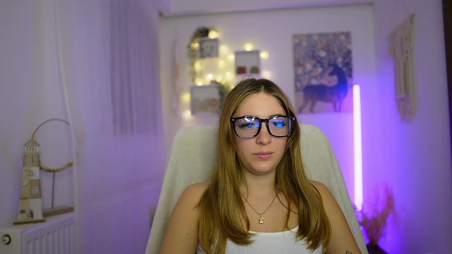 Gallery image thumbnail from Tina_Nappi18's myfreecams stream on, 12/21/2023, 15:18 image 19 of 20