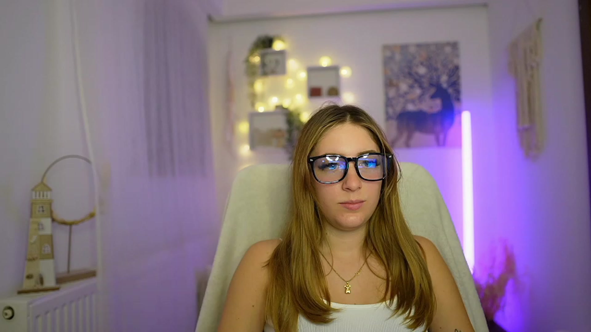 Gallery image thumbnail from Tina_Nappi18's myfreecams stream on, 12/21/2023, 16:01 image 1 of 20