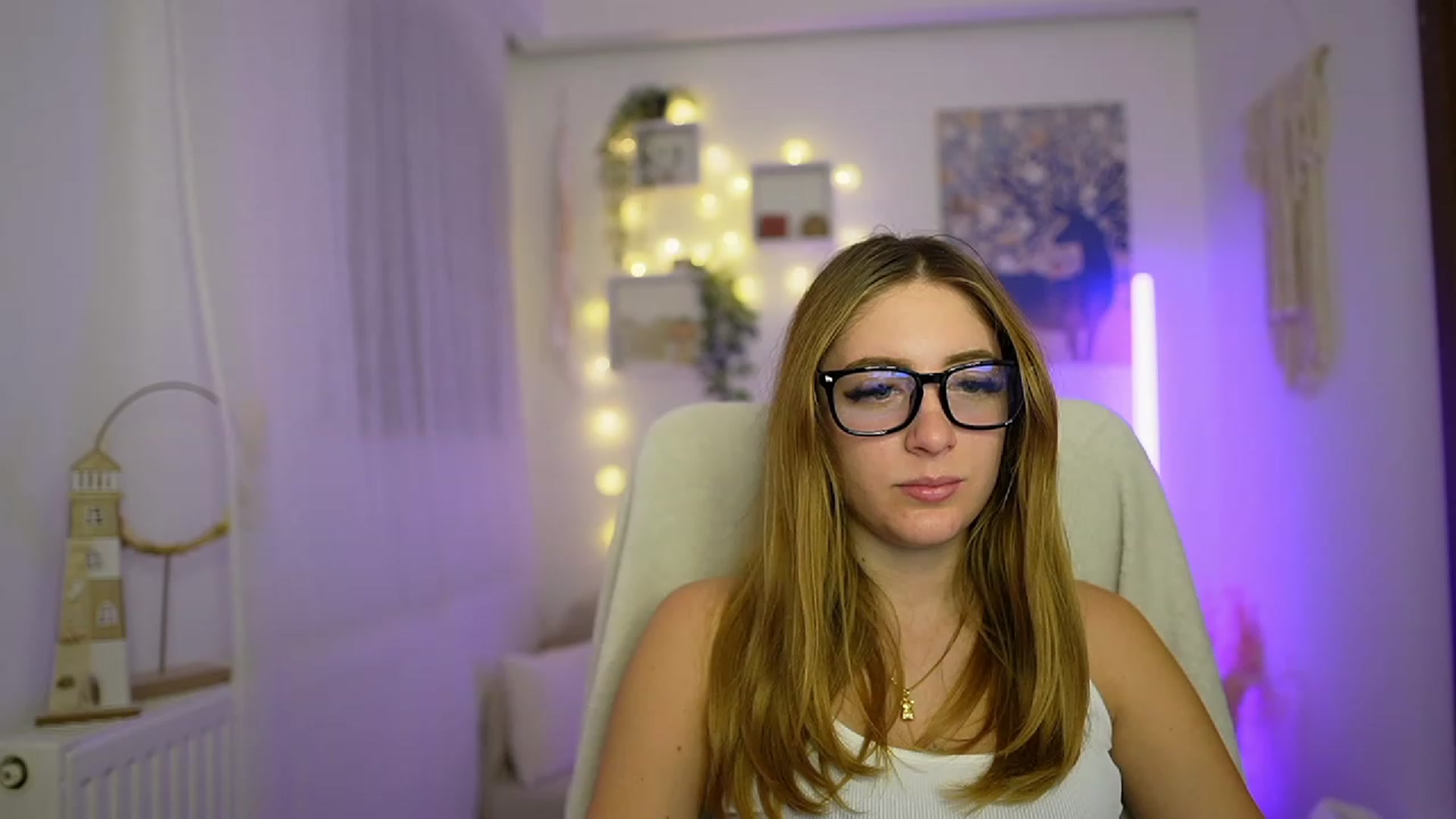 Gallery image thumbnail from Tina_Nappi18's myfreecams stream on, 12/21/2023, 17:41 image 3 of 20