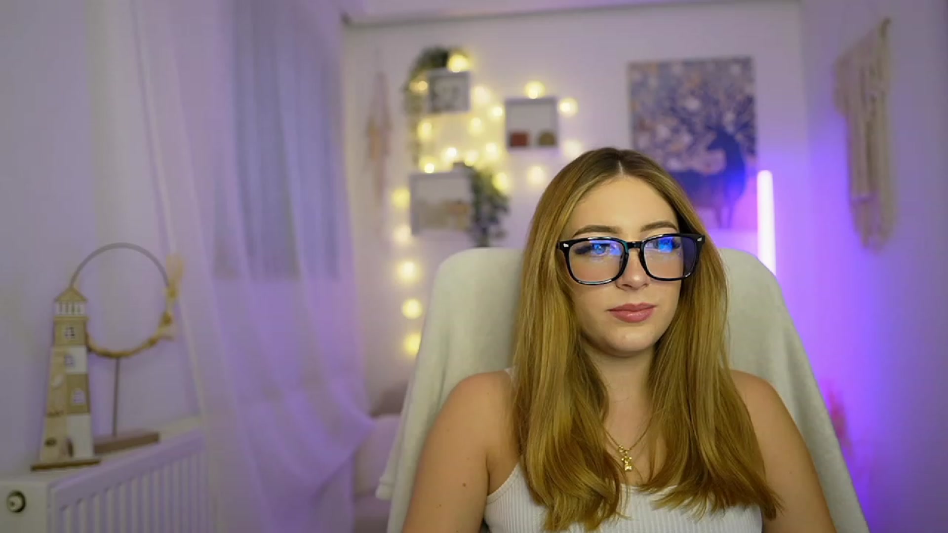 Gallery image thumbnail from Tina_Nappi18's myfreecams stream on, 12/29/2023, 14:35 image 20 of 20