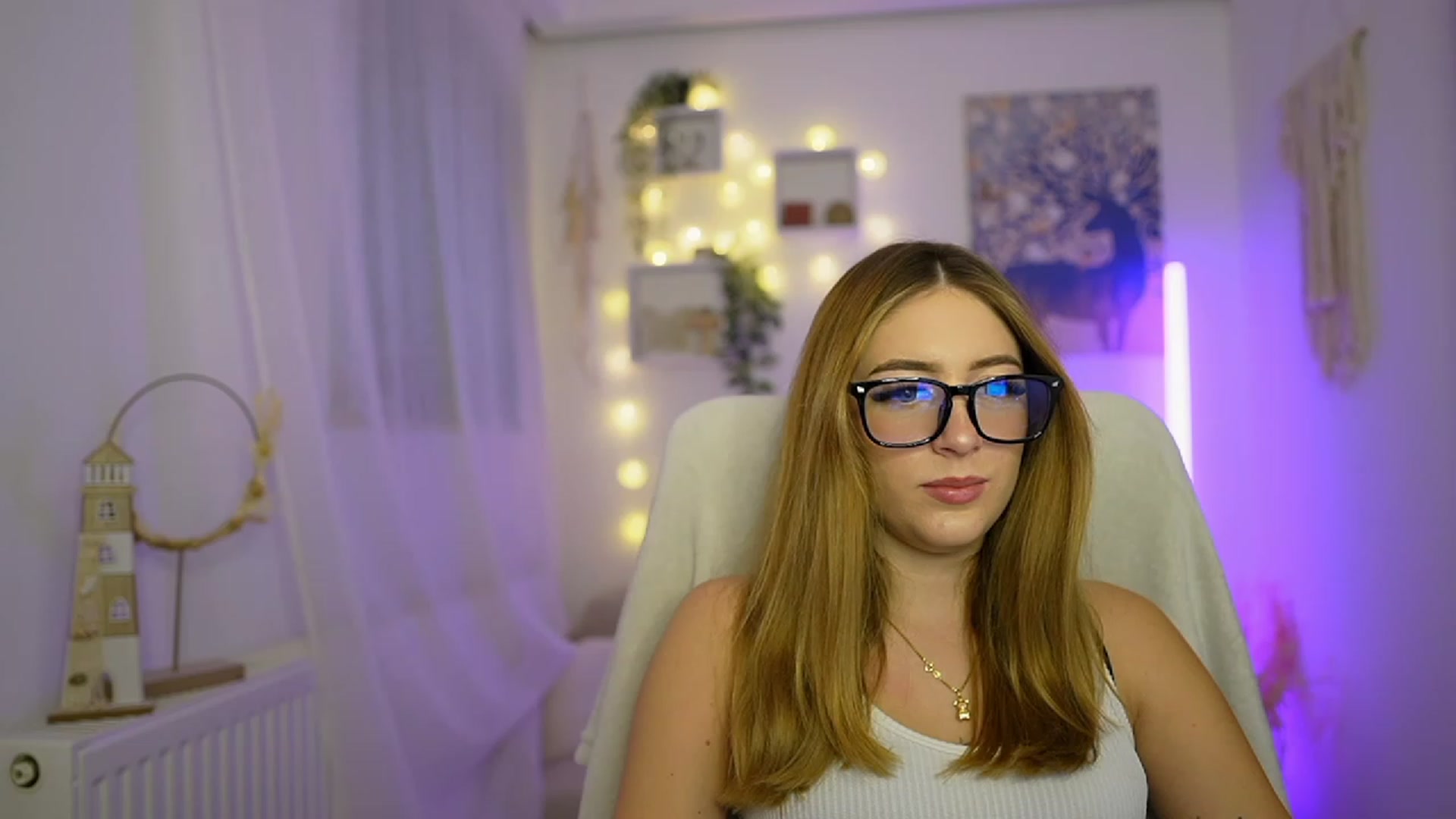 Gallery image thumbnail from Tina_Nappi18's myfreecams stream on, 12/29/2023, 15:07 image 1 of 20