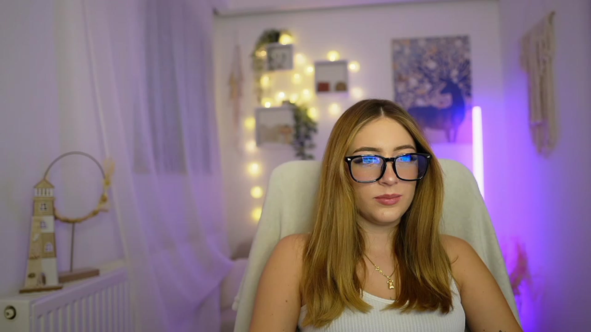 Gallery image thumbnail from Tina_Nappi18's myfreecams stream on, 12/29/2023, 15:07 image 8 of 20
