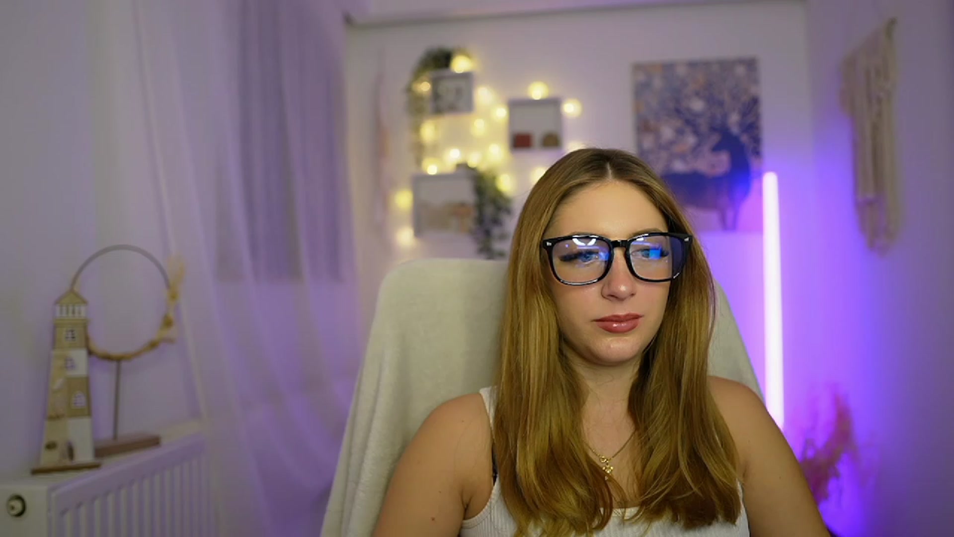 Gallery image thumbnail from Tina_Nappi18's myfreecams stream on, 12/29/2023, 18:45 image 3 of 20