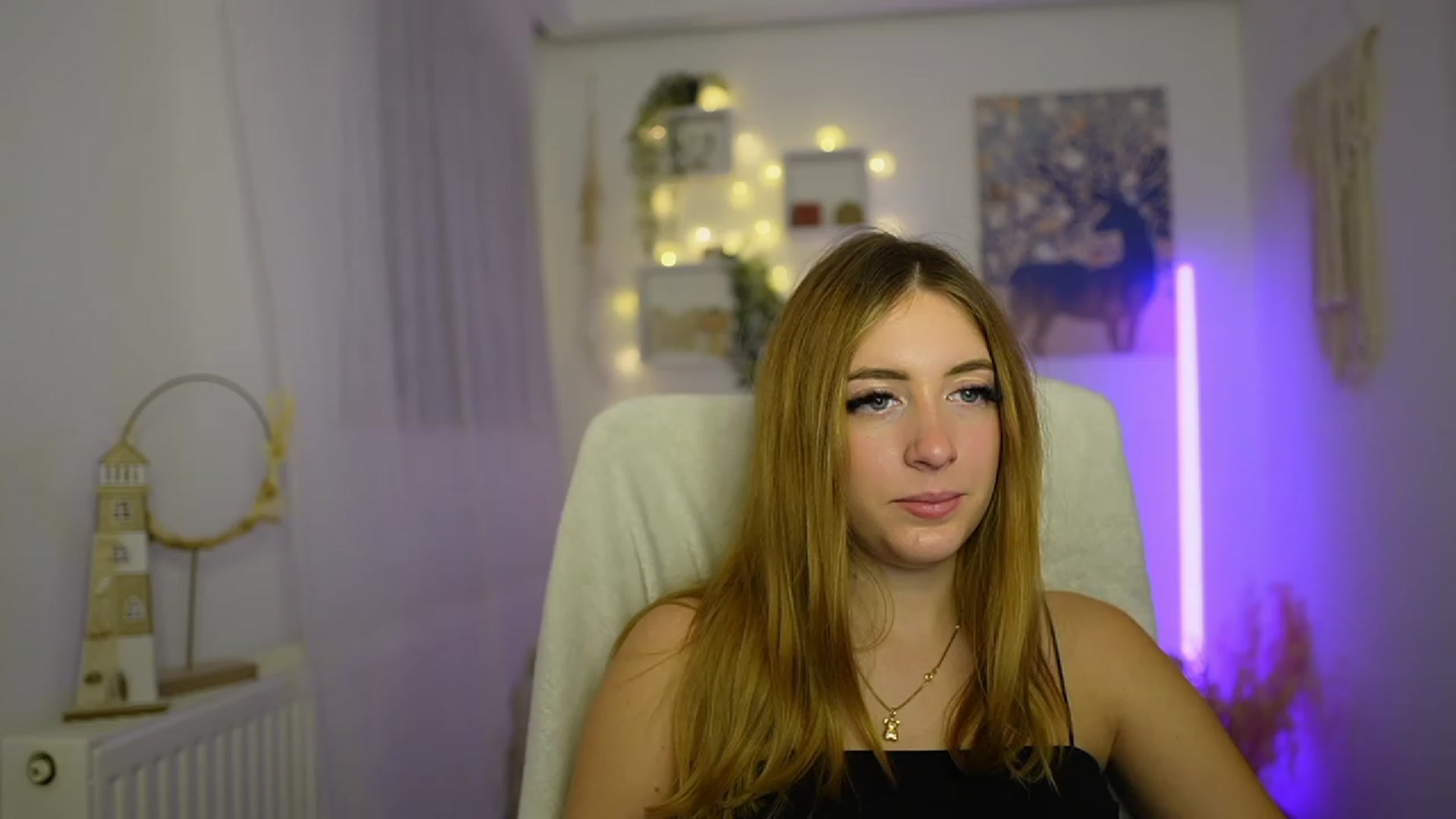 Gallery image thumbnail from Tina_Nappi18's myfreecams stream on, 12/30/2023, 18:50 image 19 of 20
