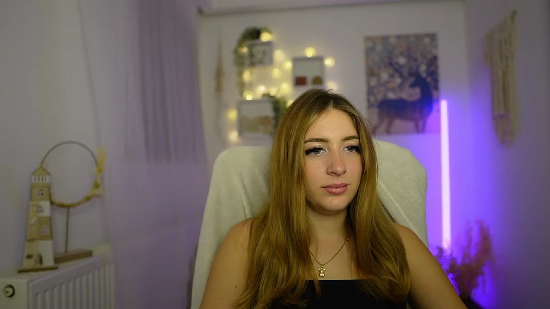 Gallery image thumbnail from Tina_Nappi18's myfreecams stream on, 12/30/2023, 18:50 image 3 of 20