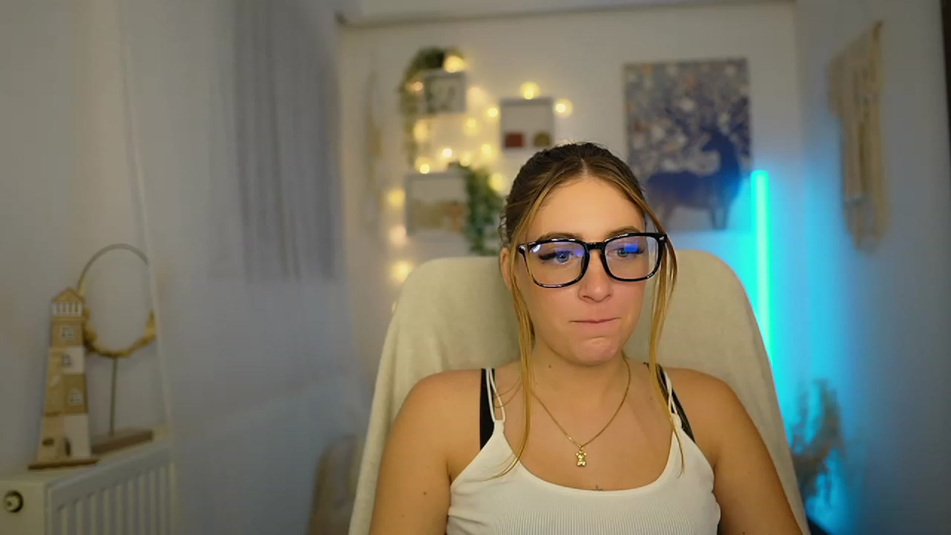 Gallery image thumbnail from Tina_Nappi18's myfreecams stream on, 01/04/2024, 15:57 image 20 of 20