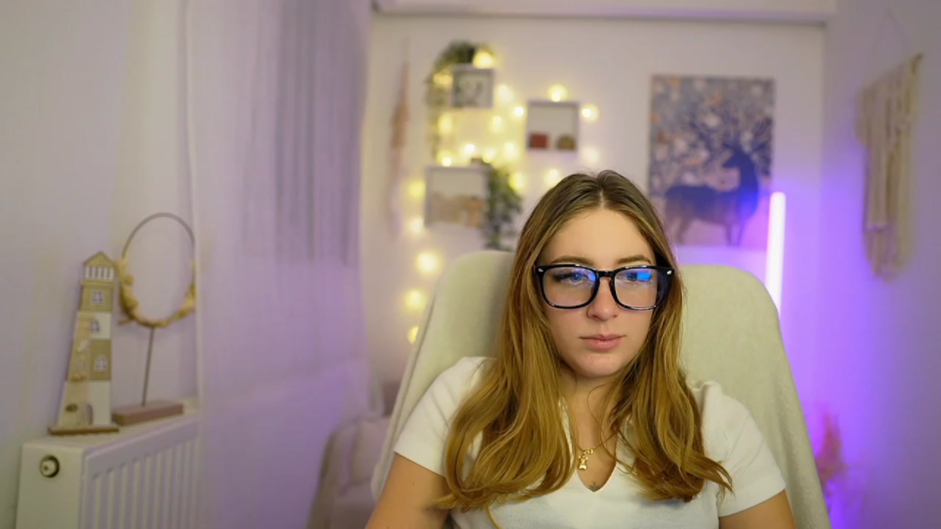 Gallery image thumbnail from Tina_Nappi18's myfreecams stream on, 01/05/2024, 15:45 image 4 of 20