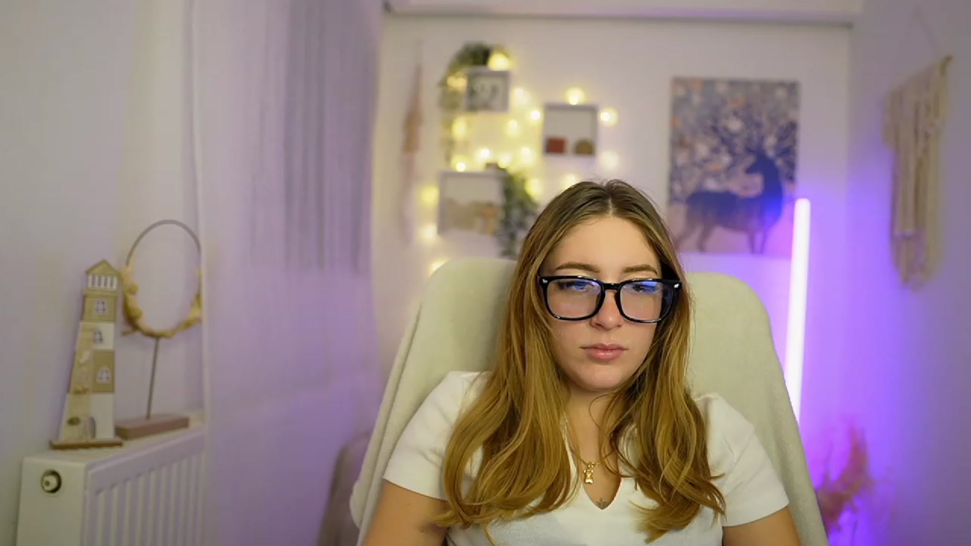 Gallery image thumbnail from Tina_Nappi18's myfreecams stream on, 01/05/2024, 15:45 image 15 of 20