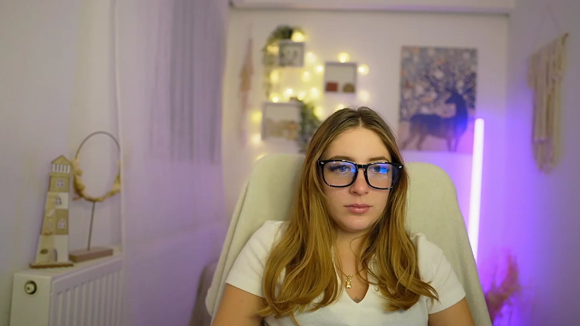 Gallery image thumbnail from Tina_Nappi18's myfreecams stream on, 01/05/2024, 15:45 image 9 of 20